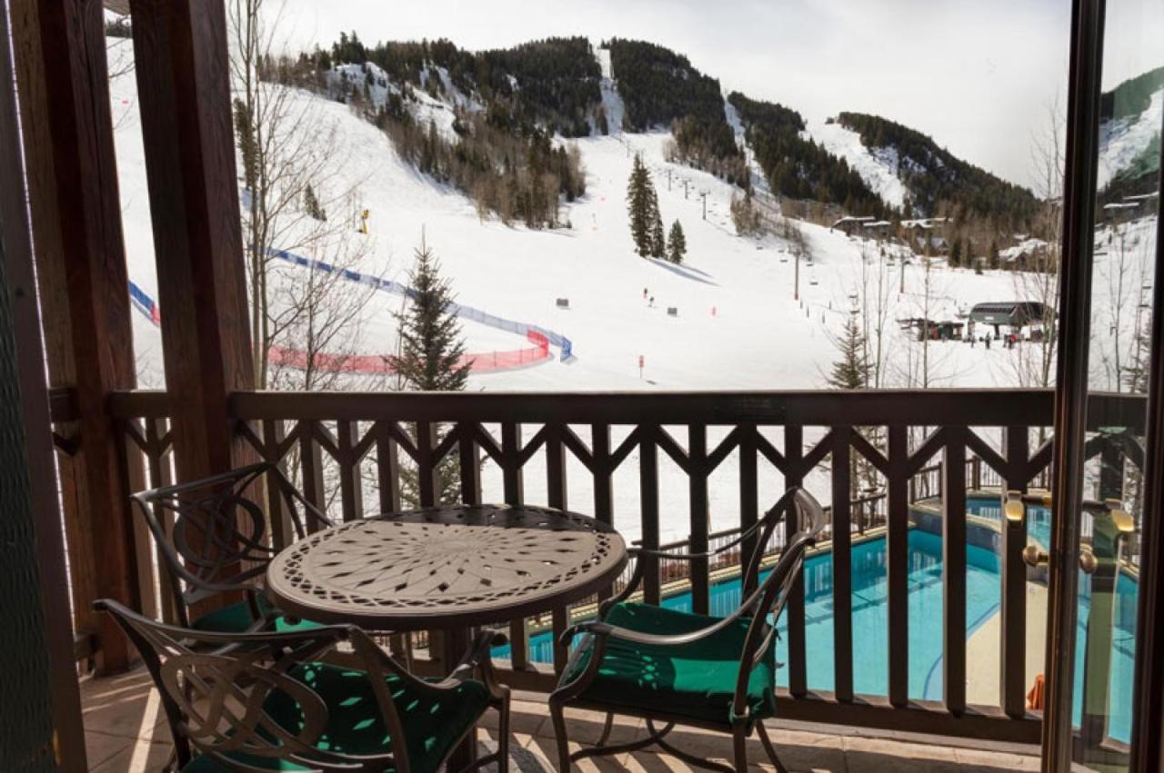 The Ritz-Carlton Club, Two-Bedroom WR Residence 2405, Ski-in & Ski-out Resort in Aspen Highlands