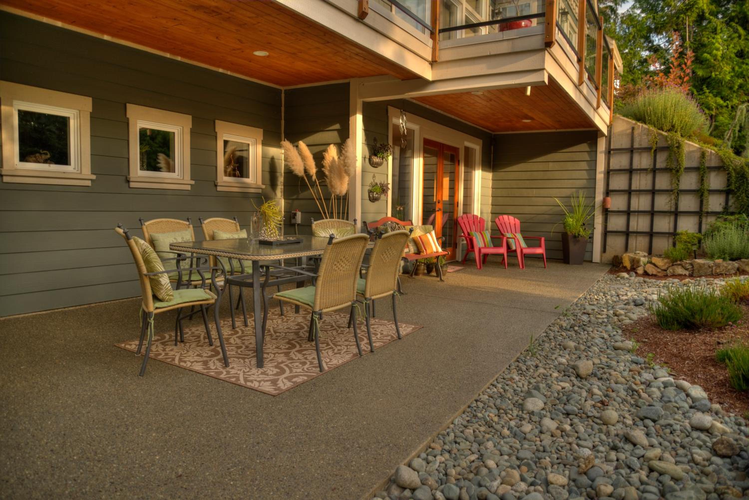 Shawnigan Suite B & B