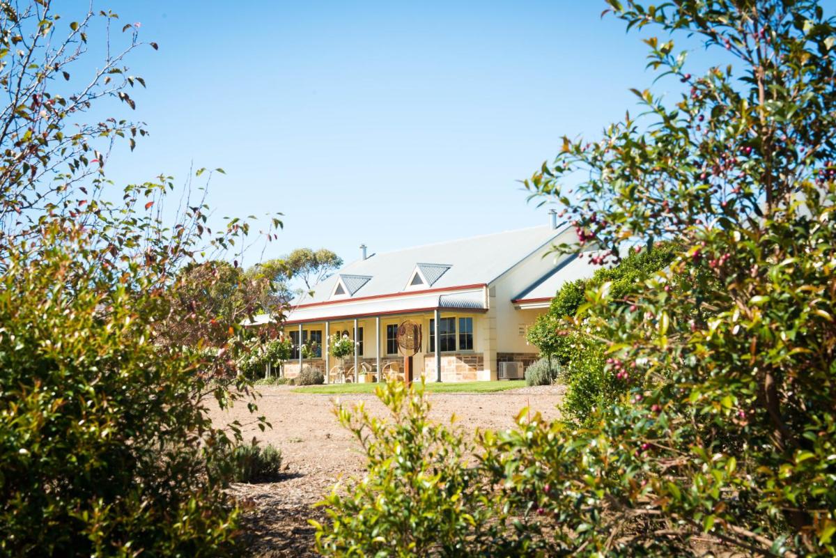 Barossa Vineyard Cottages view 3