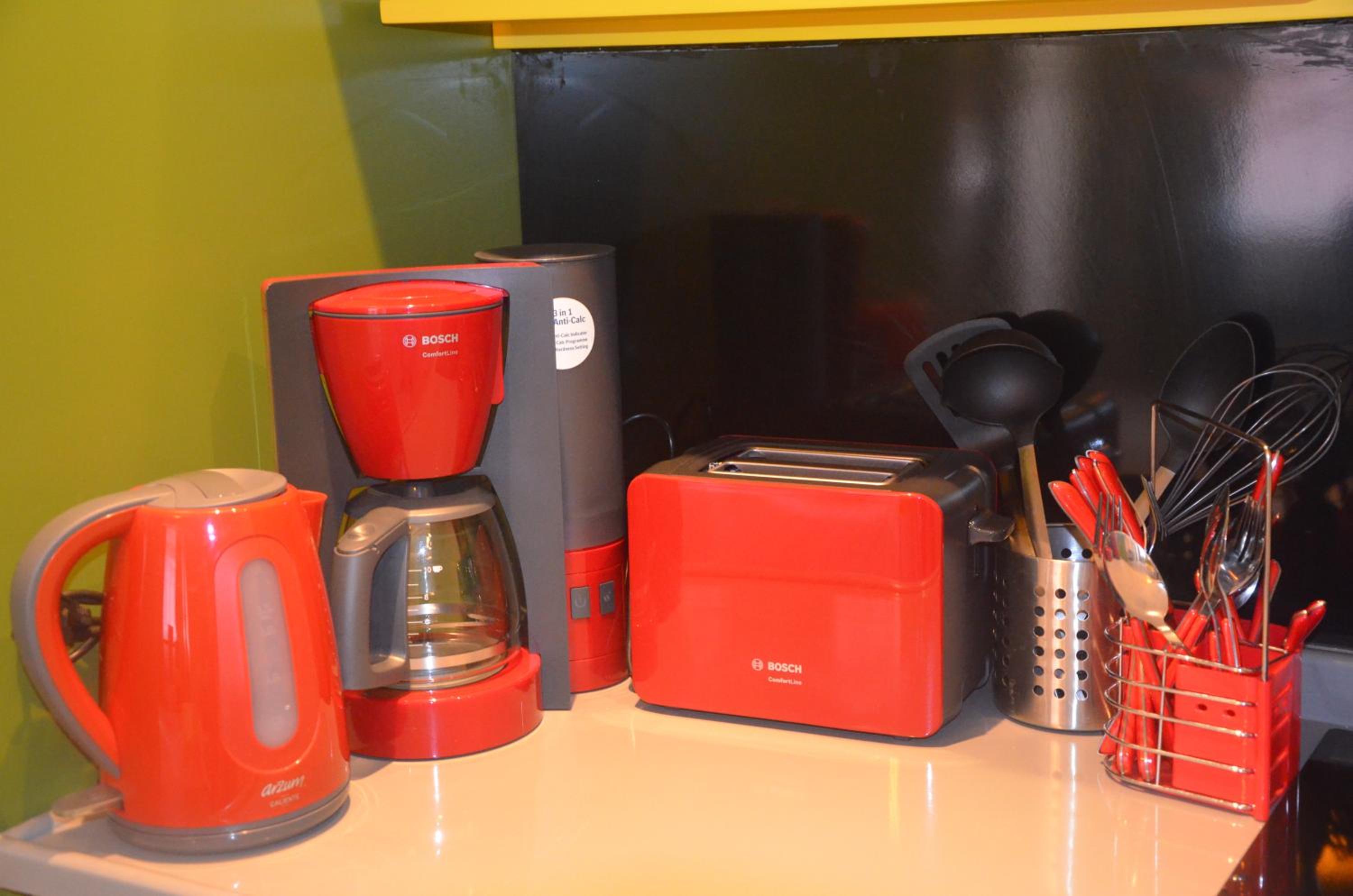 Twin Apart Hotel - Image 79