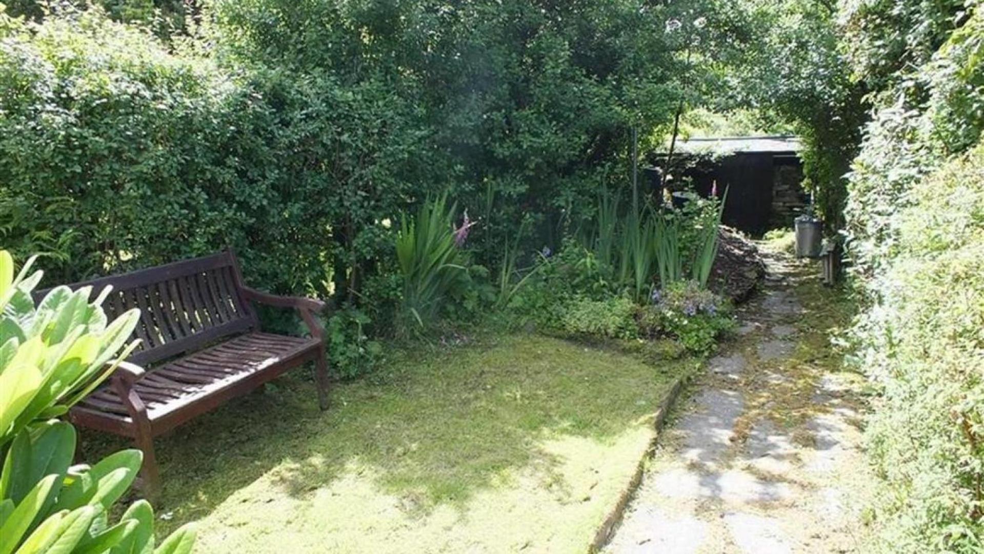 Photo 13