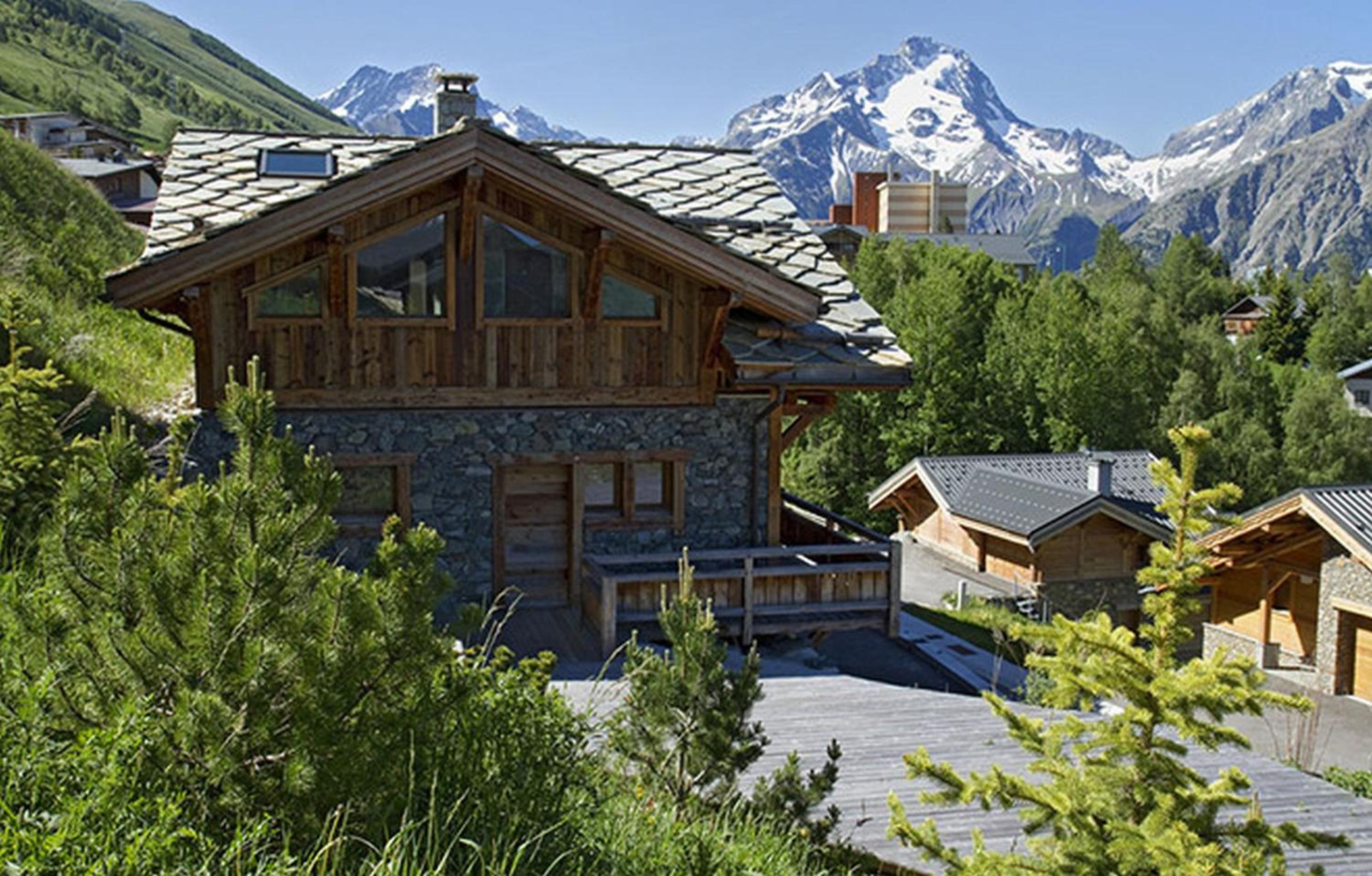 Odalys Chalet Le Lys view 2