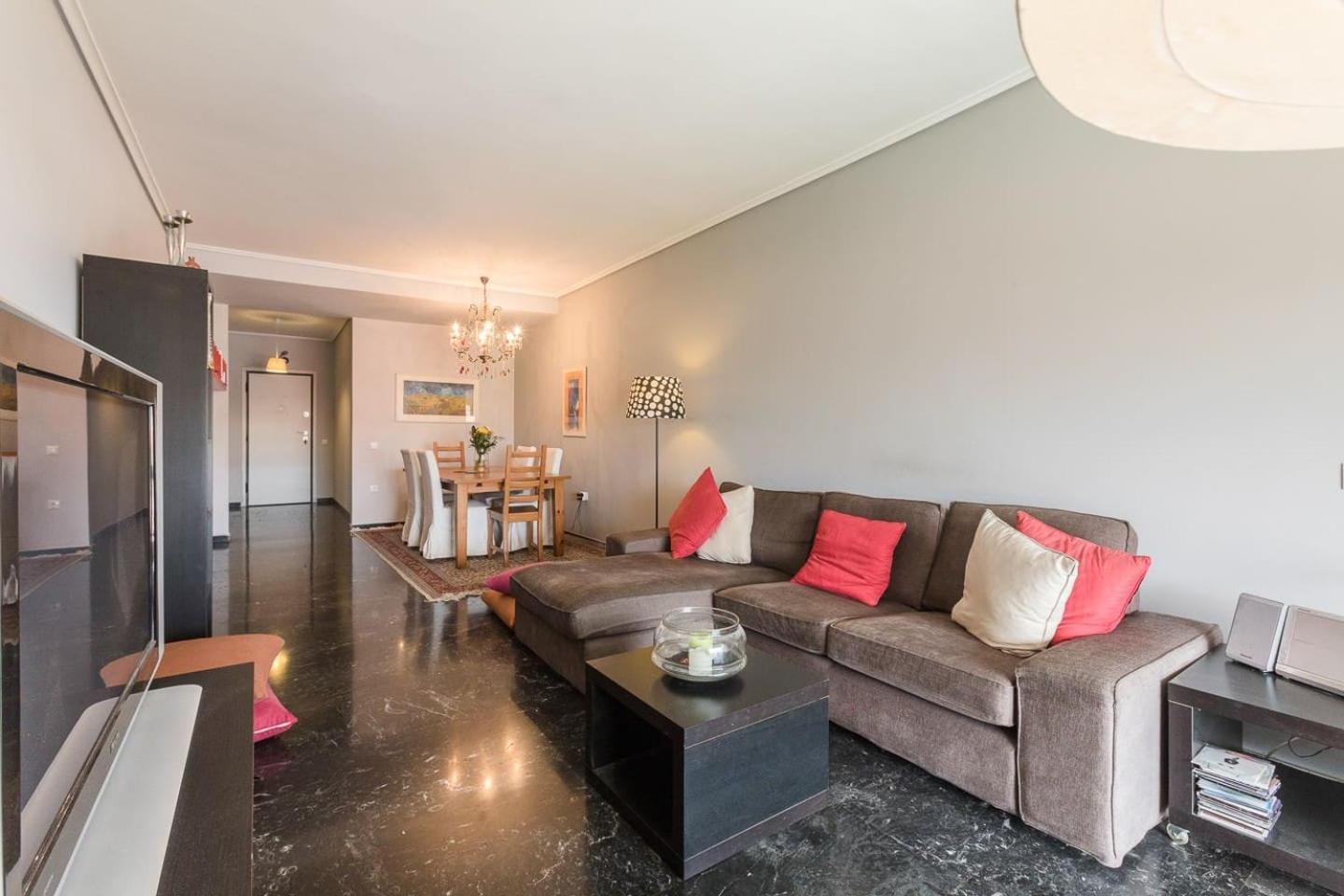 Spacious & Modern flat in Heart of Athens