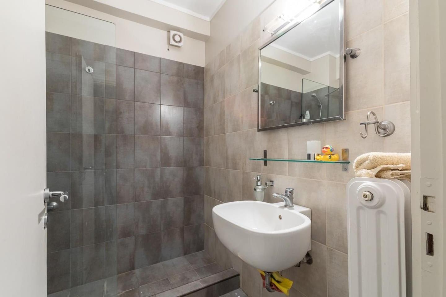 Spacious & Modern flat in Heart of Athens