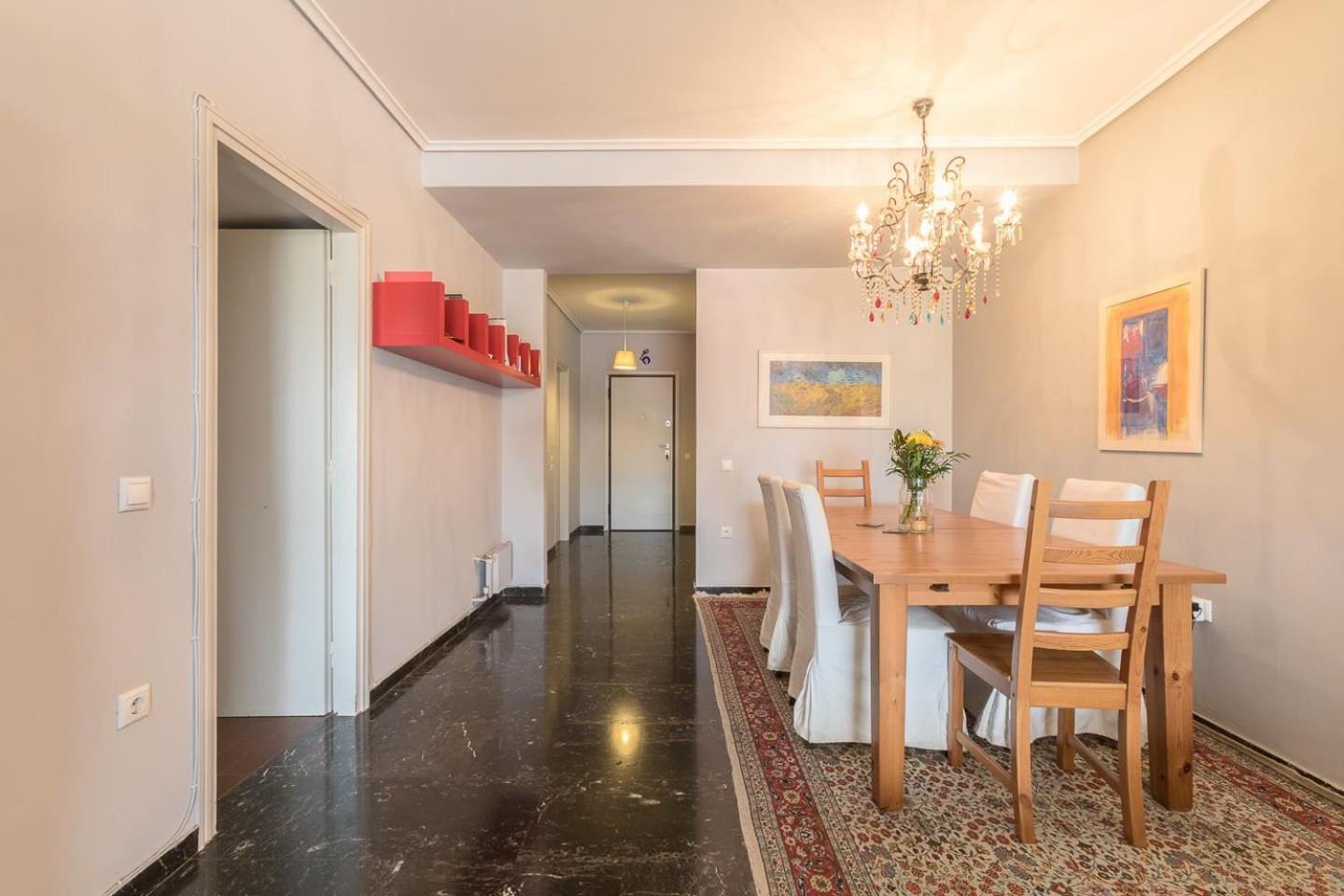 Spacious & Modern flat in Heart of Athens