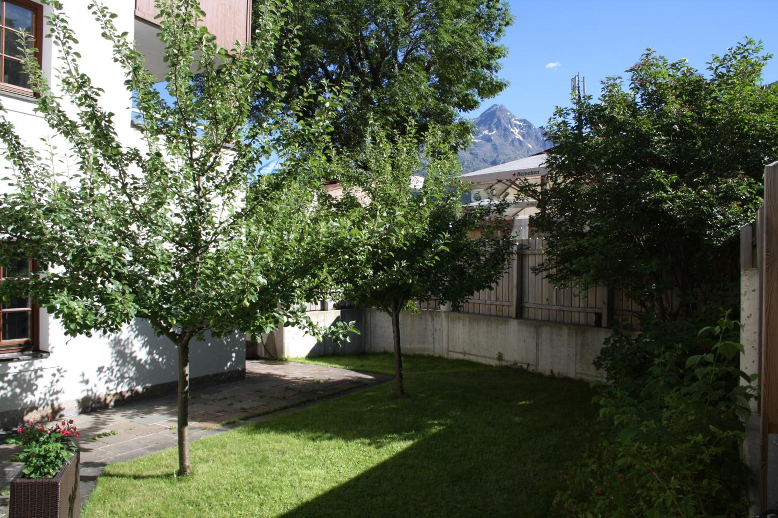 Photo 51