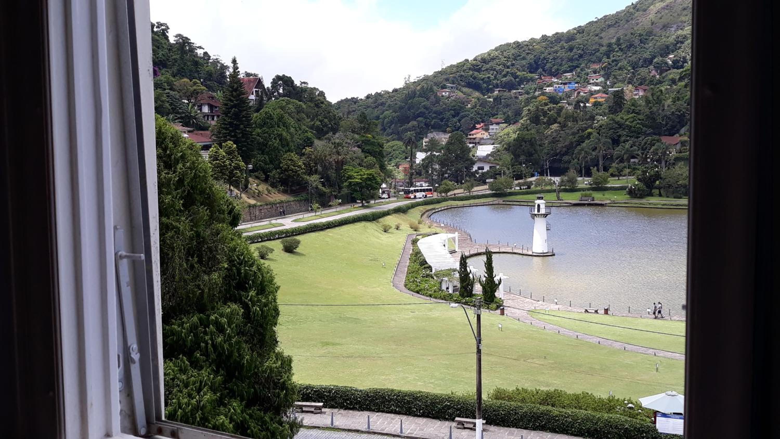 Palácio Quitandinha Espetacular Apartamento com Vista para o Lago