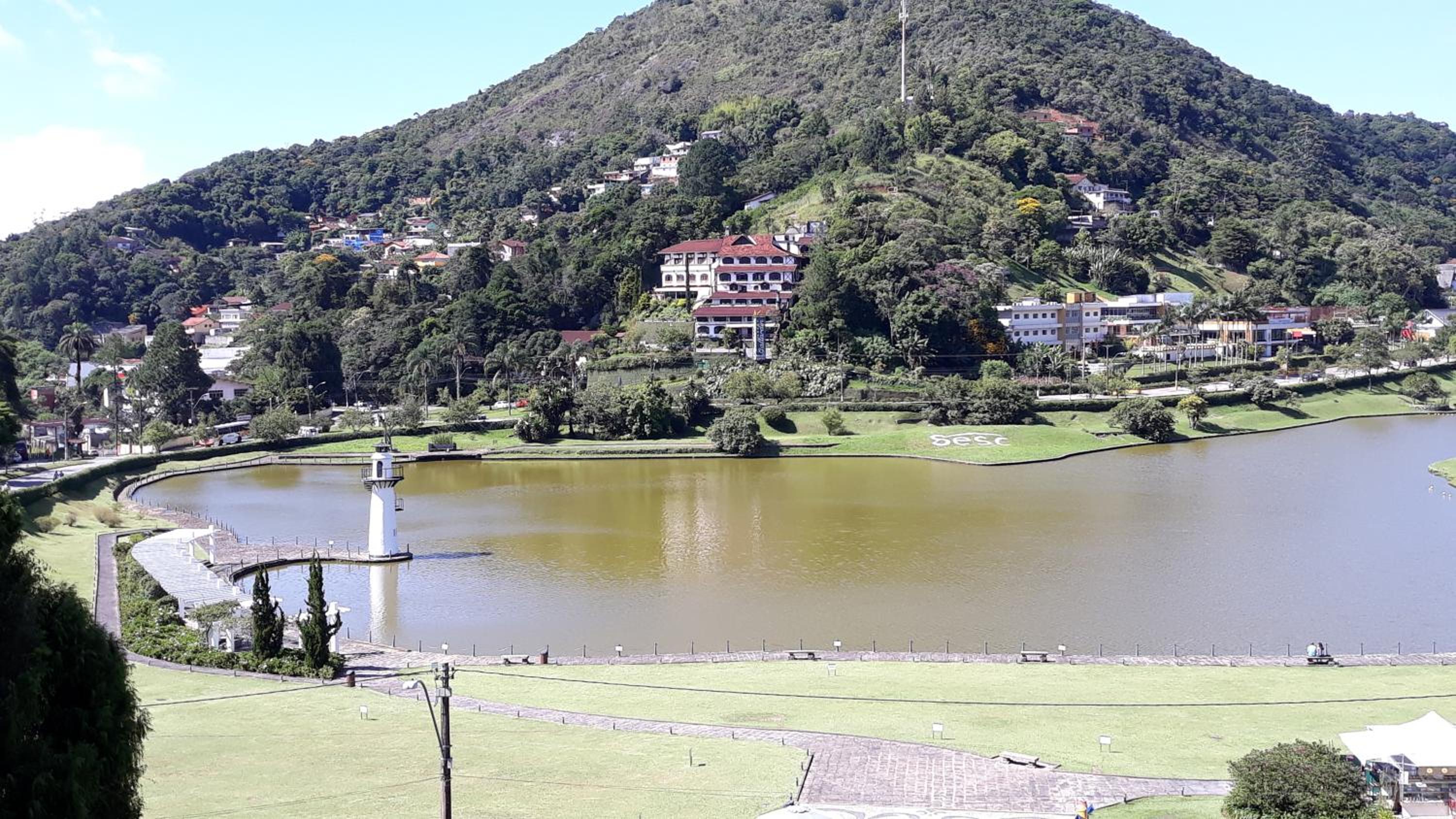 Palácio Quitandinha Espetacular Apartamento com Vista para o Lago