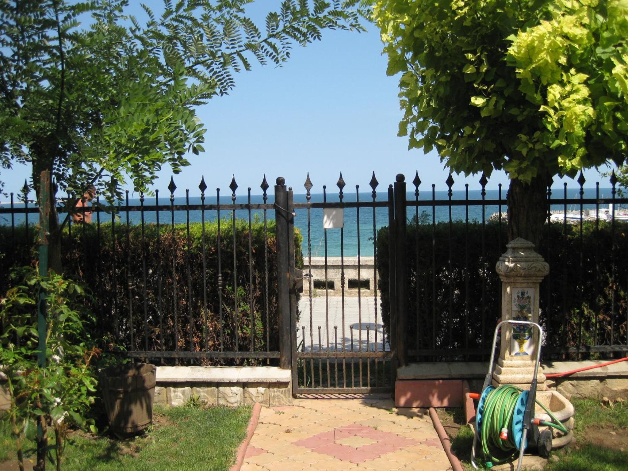 V3 Villa view 4