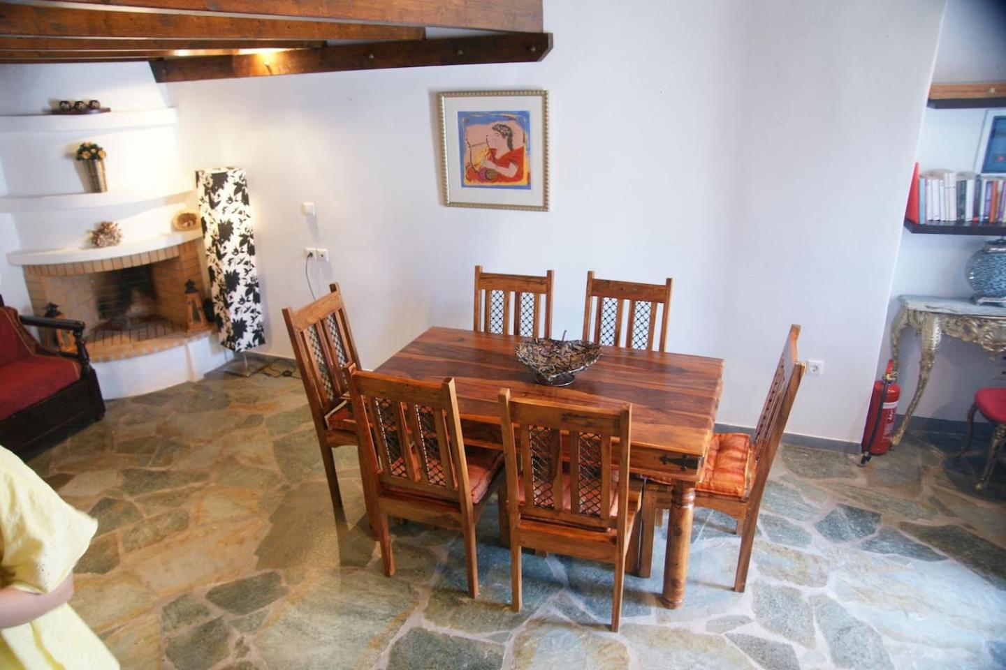 Dryopida House