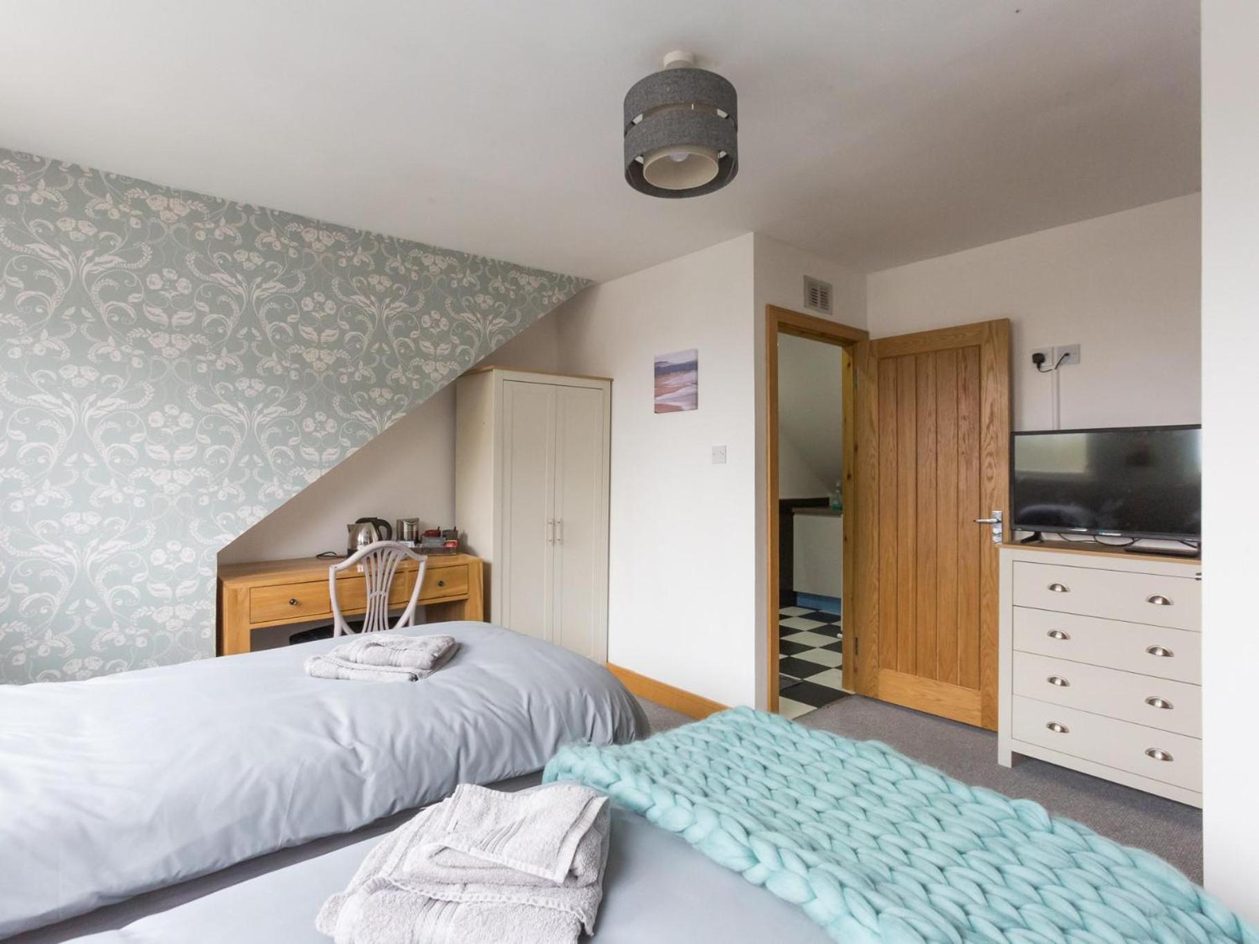 Bamse Self-Catering Ensuite Rooms with Shared Kitchen