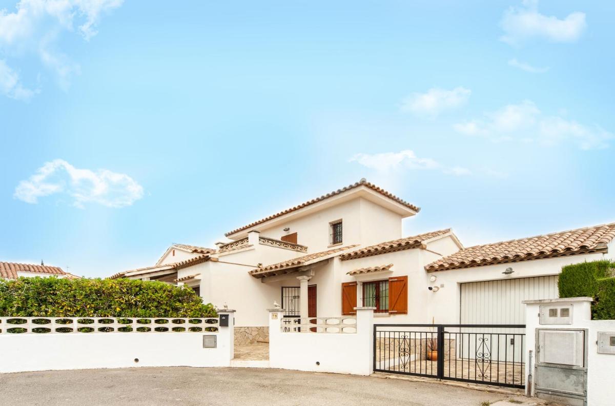Villa del sol photo 3