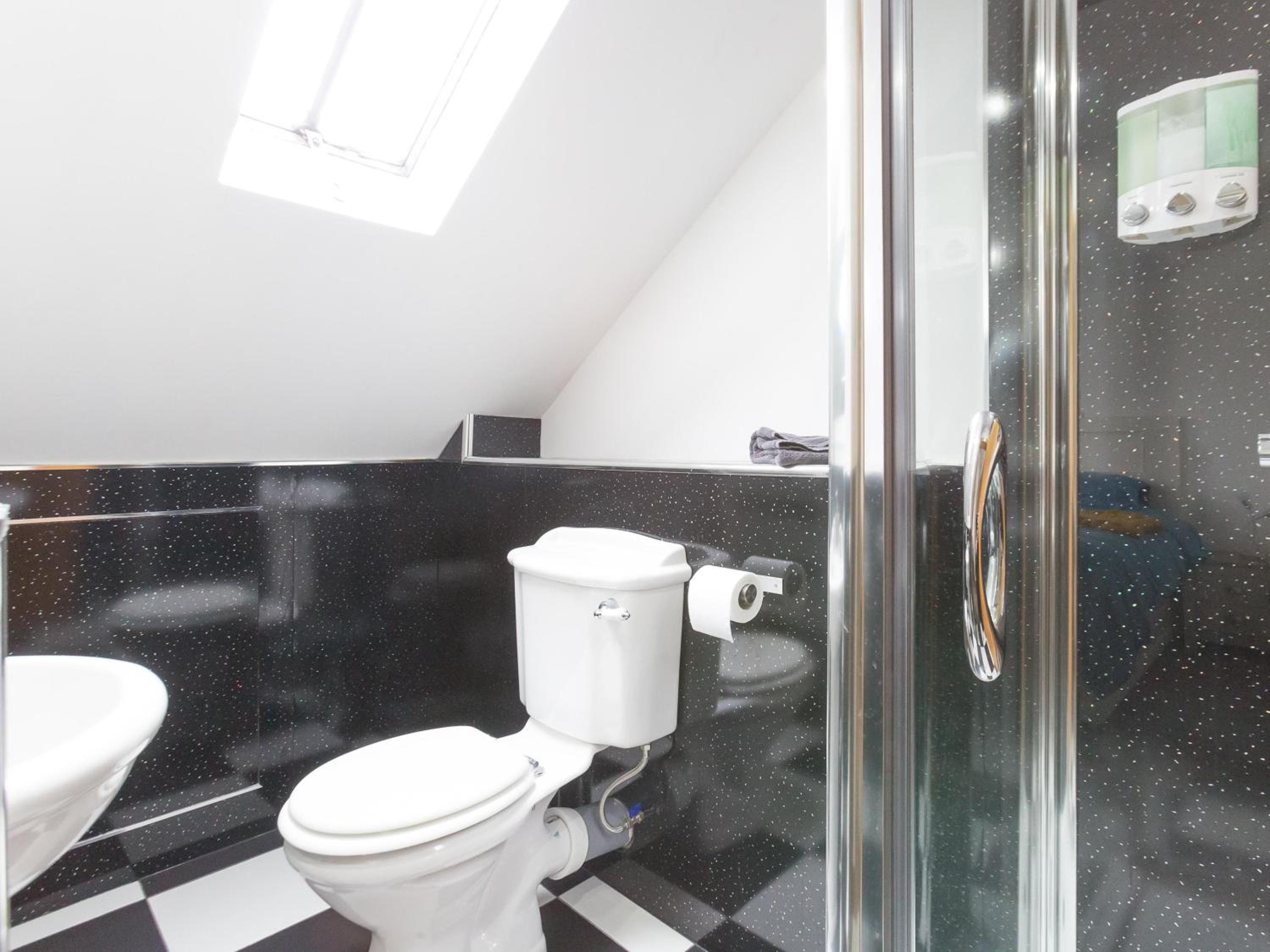 Bamse Self-Catering Ensuite Rooms with Shared Kitchen