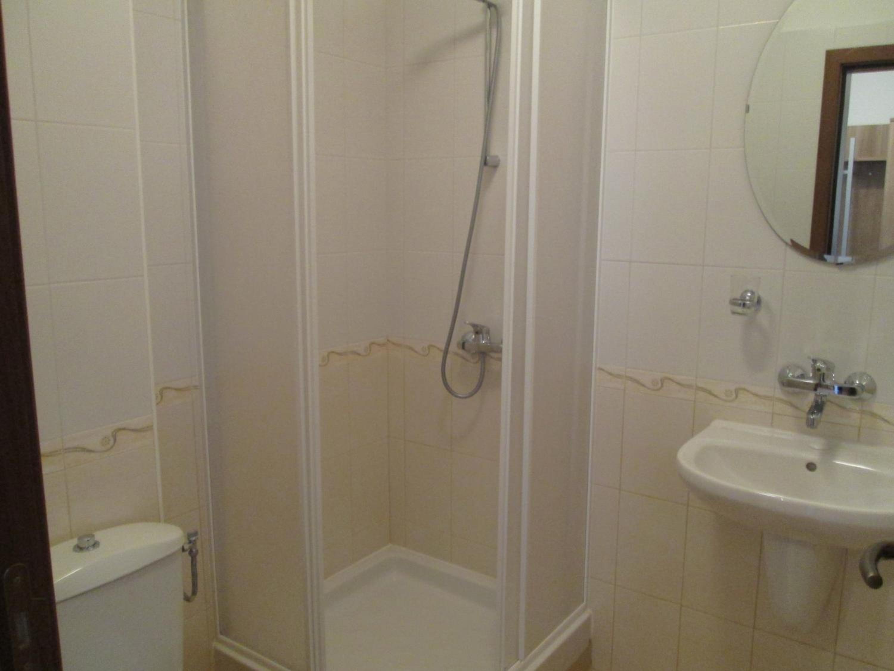 MD Alexander Services Apartments