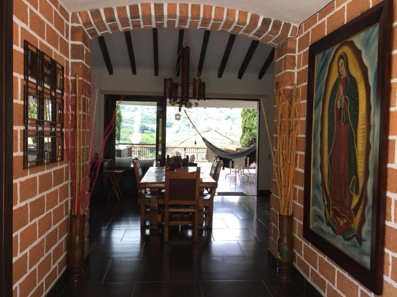 CASA CAMPESTRE MONTECARLO Guatapé- desayuno a pareja