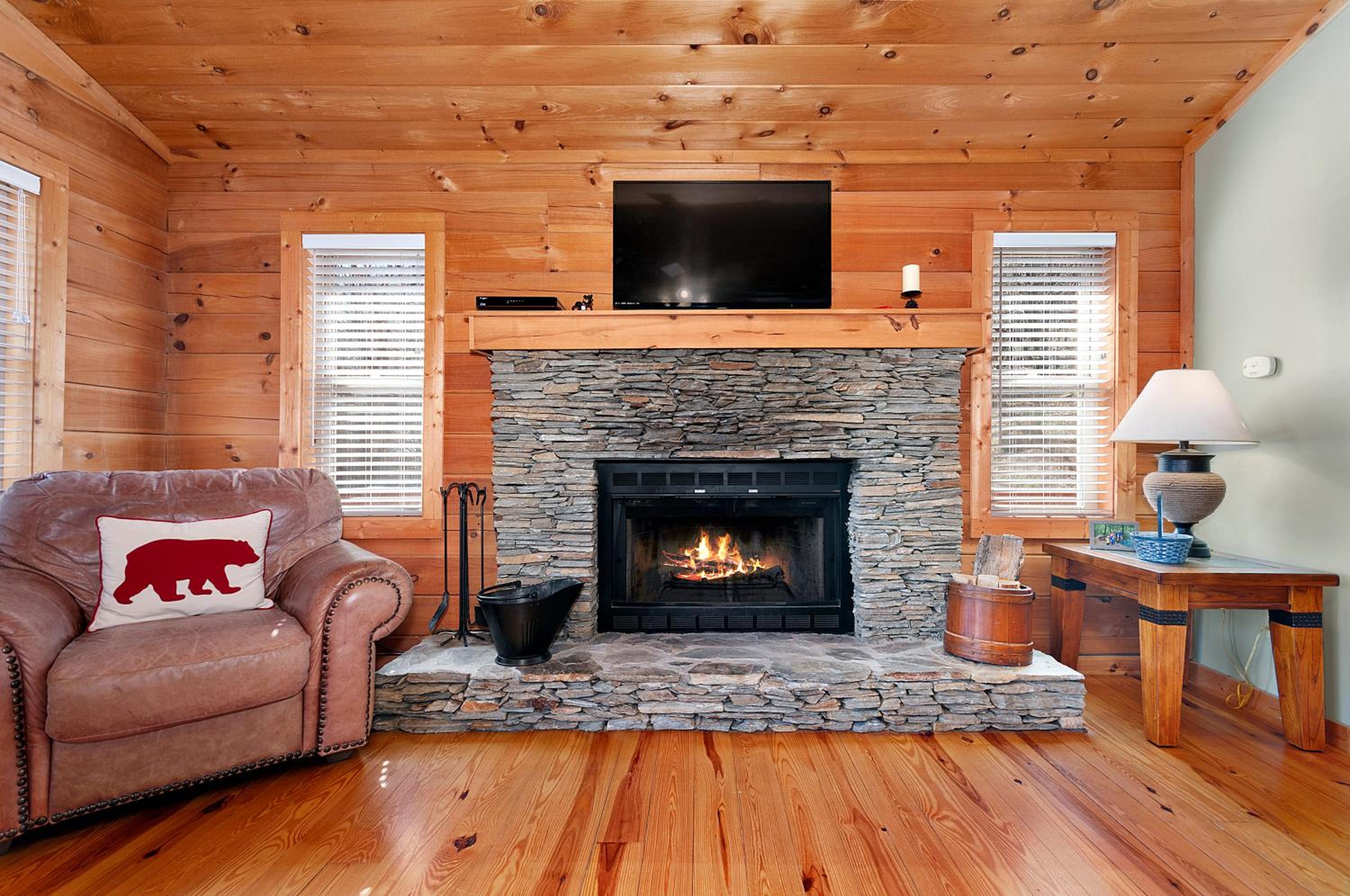 Ridgeview Cabin view 5