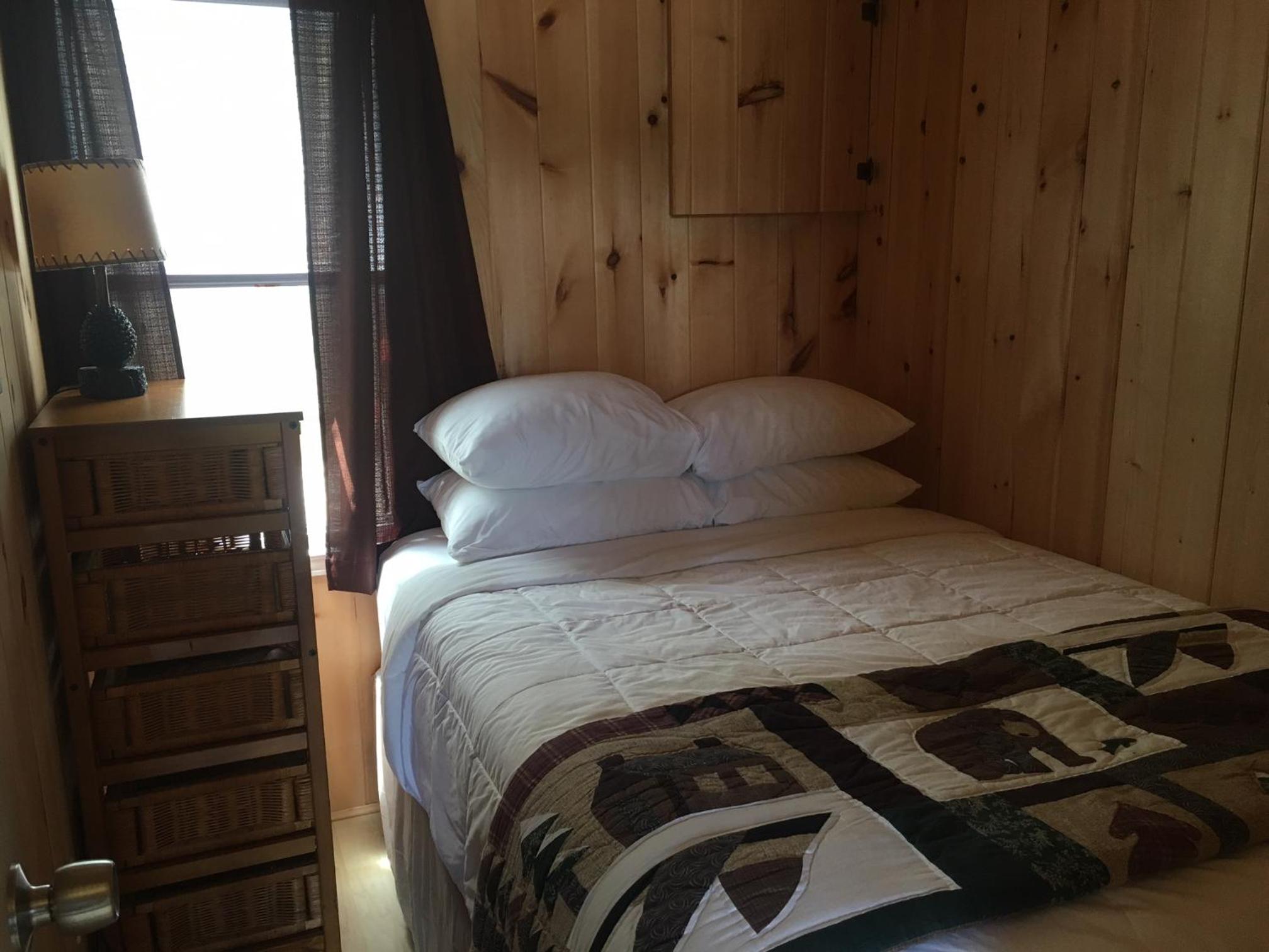 Cloverleaf Cottages