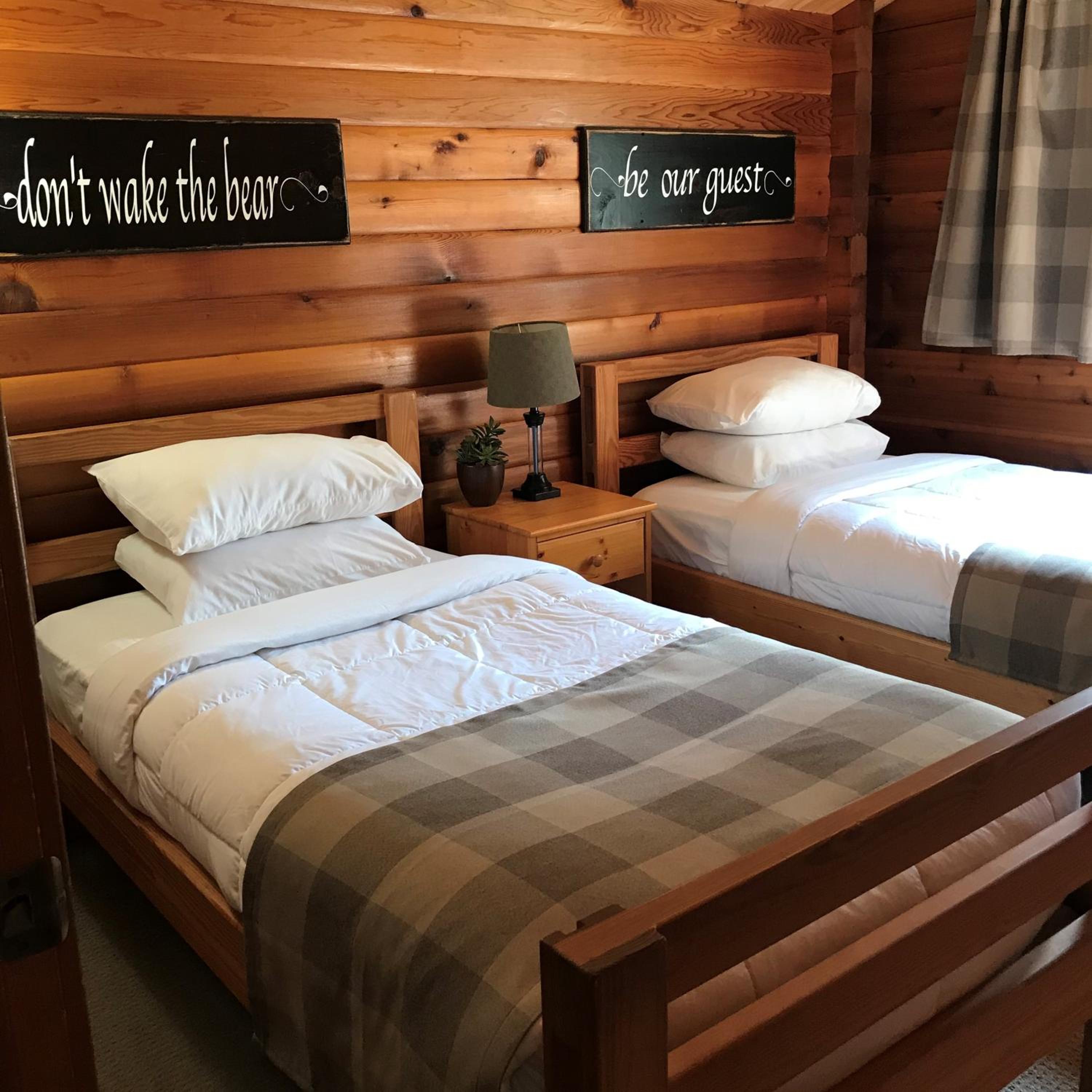 Cloverleaf Cottages