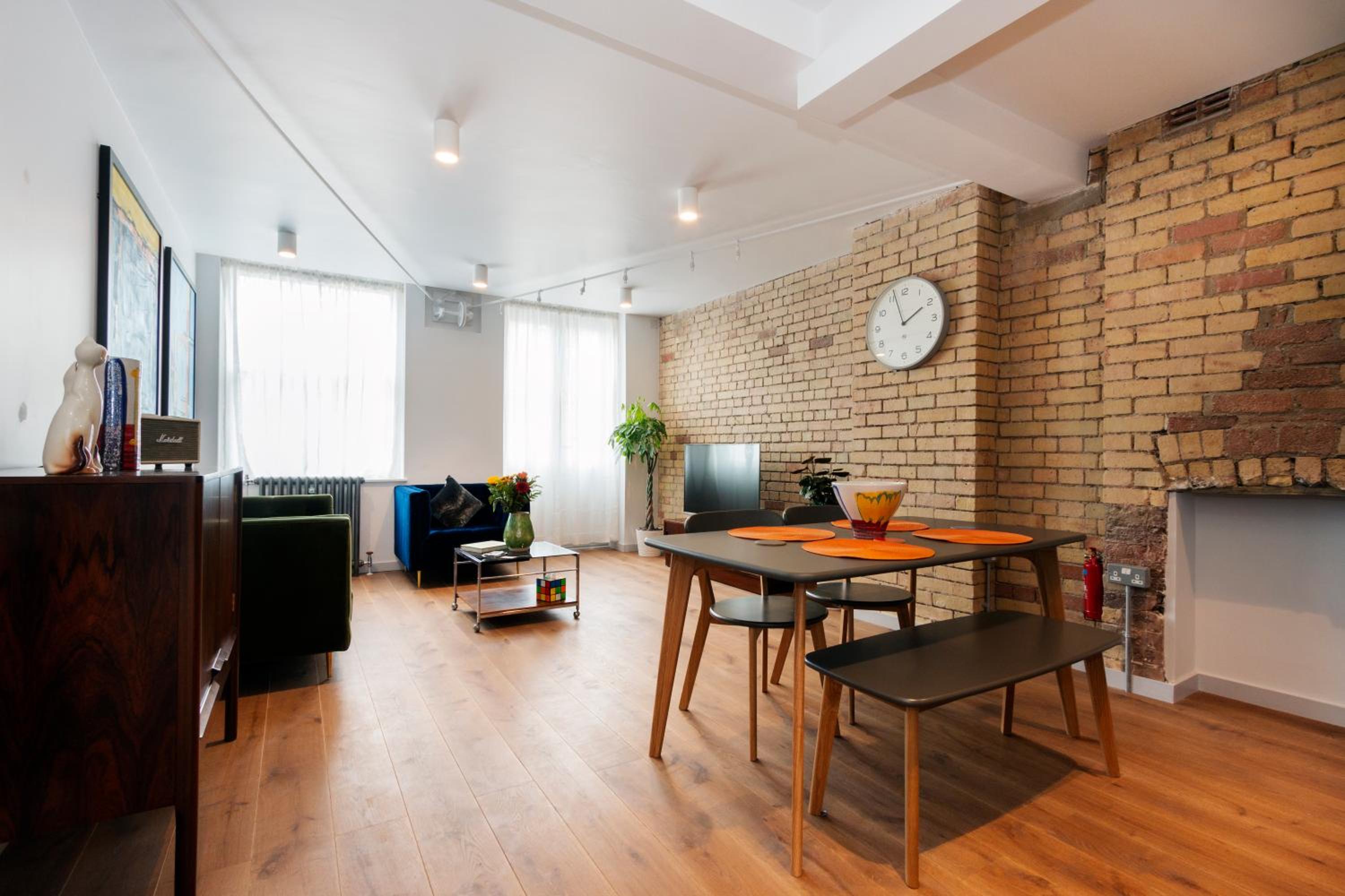 Crashpads Shoreditch Apartments - The Club Row Collection