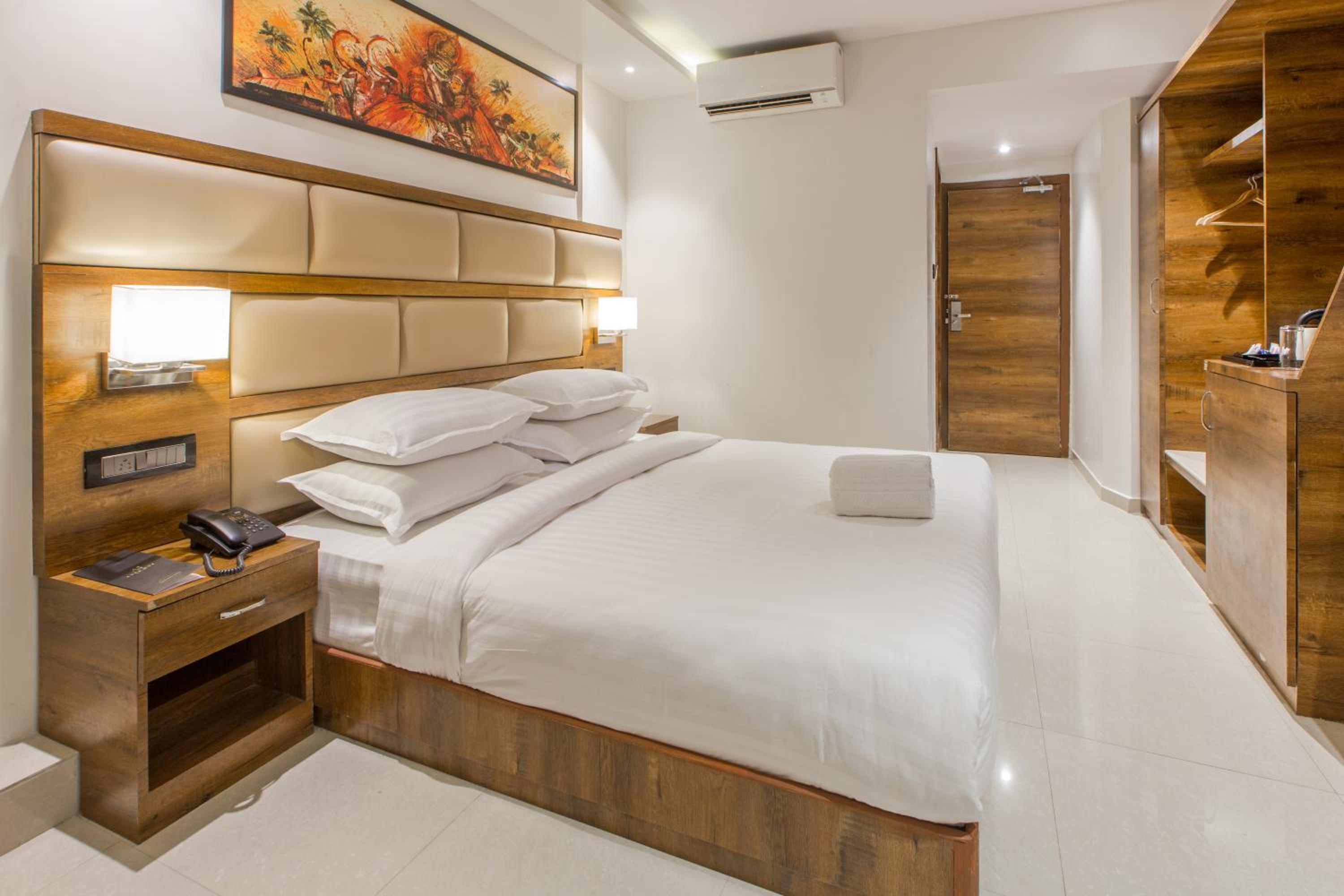 Cochin Vacations - Aura One Hotel - Property Image 4