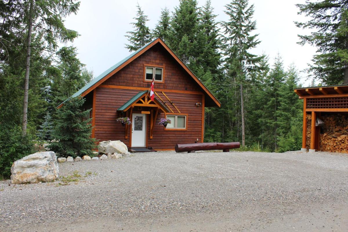 Golden Vacations - Cedar House Restaurant  Chalets - Property Image 52