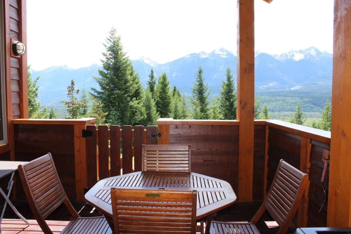 Golden Vacations - Cedar House Restaurant  Chalets - Property Image 18