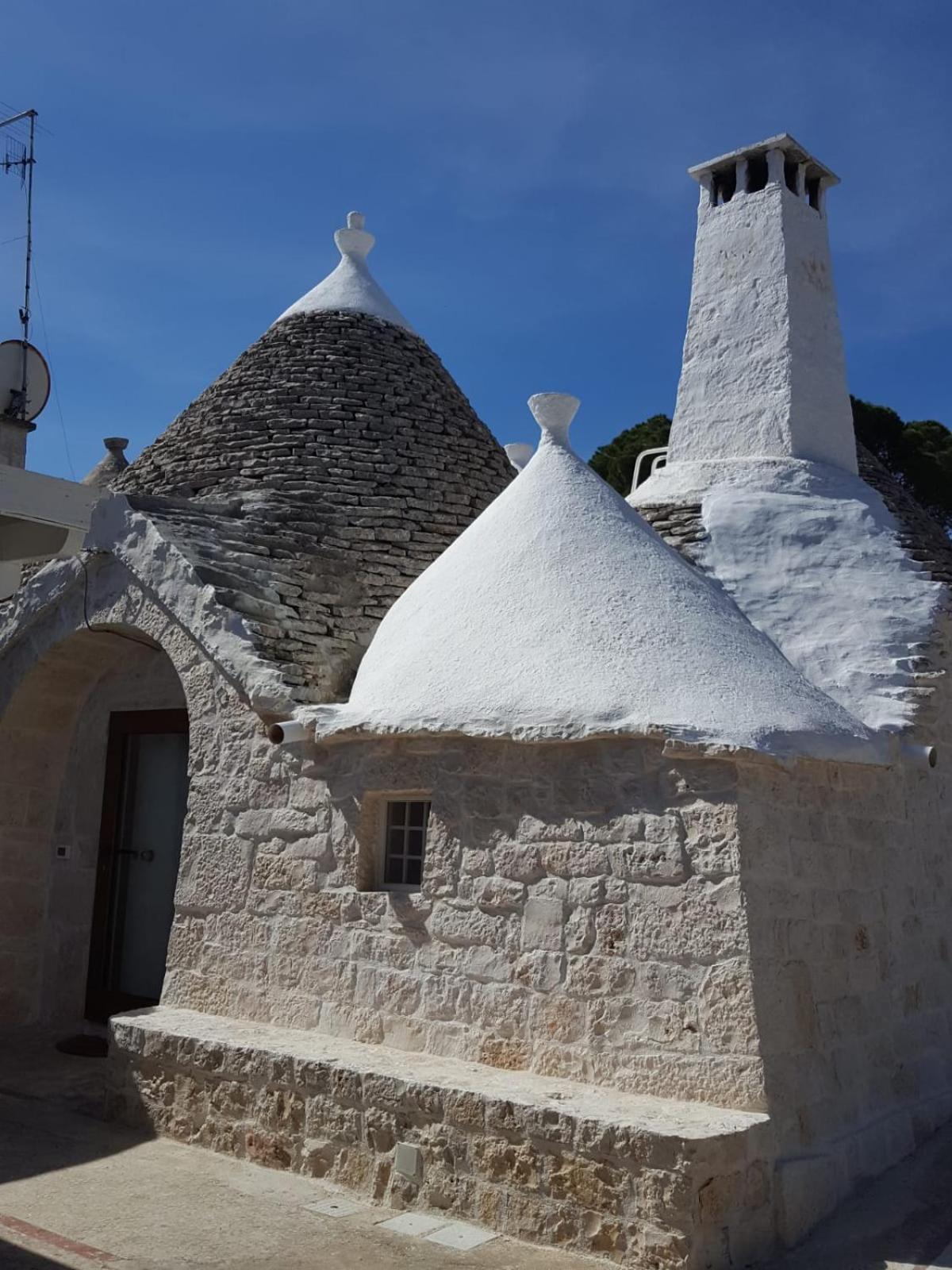 TRULLI ASIA view 2