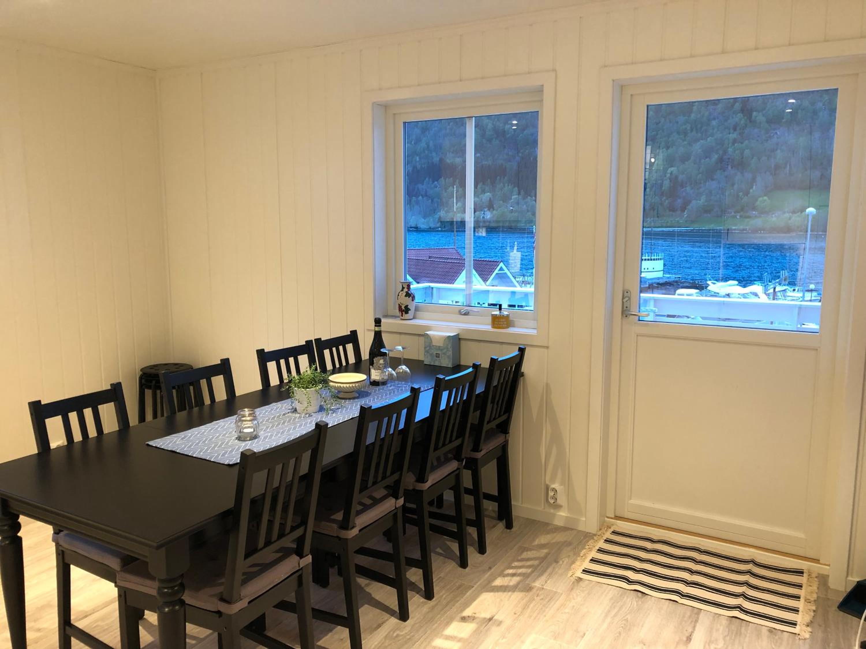 Balestrand Fjordapartments view 5