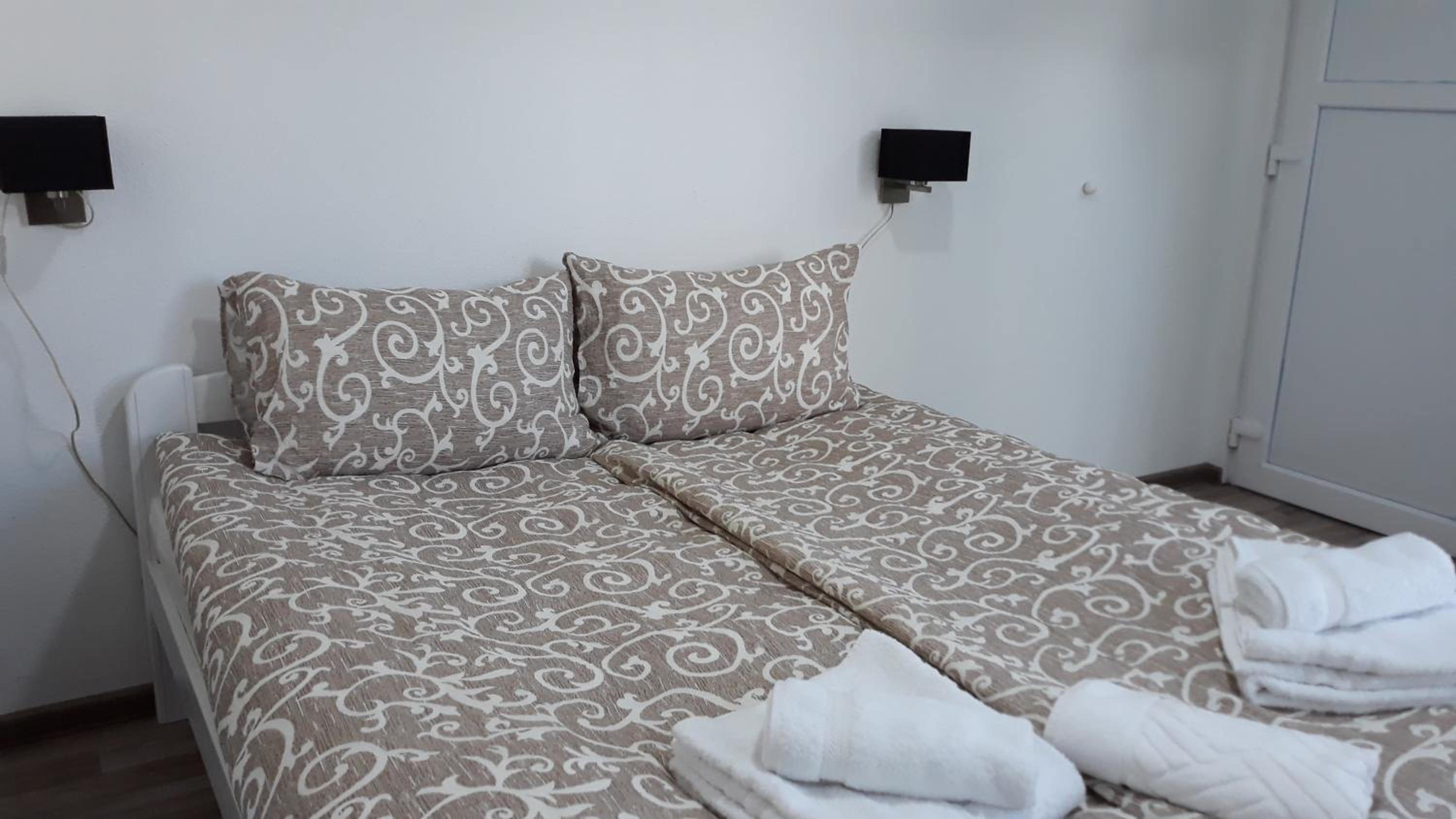 Apartments&Rooms Mido