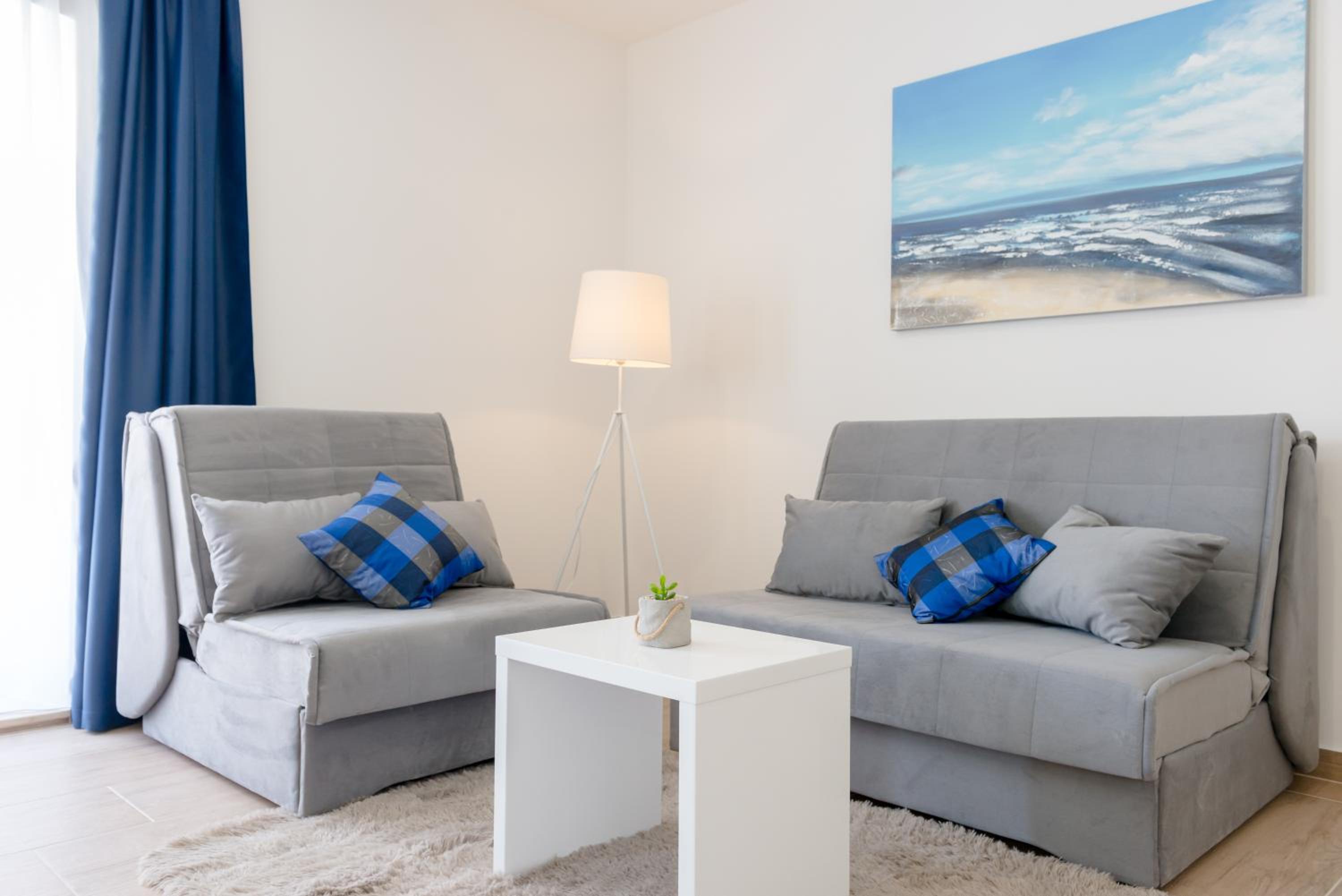 Apartments Villa Tudor view 4