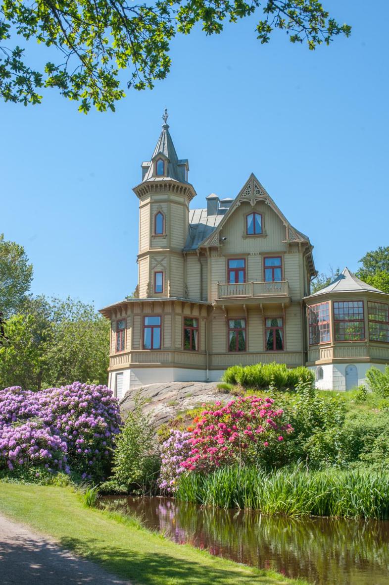 Ronneby Brunnspark Vandrarhem och B&B