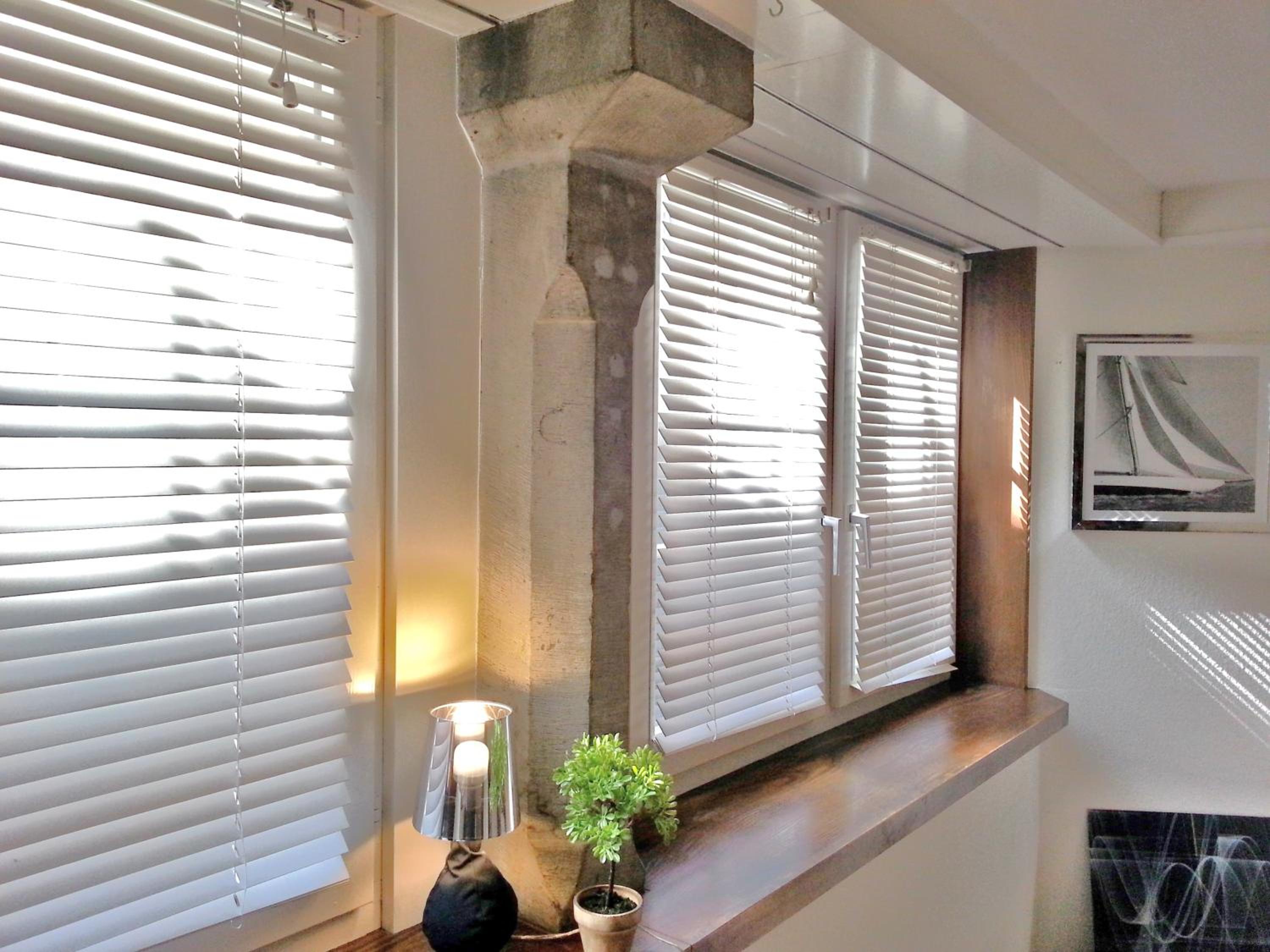 In the heart of Zurich - pedestrian area - close to central, main train station and riverside