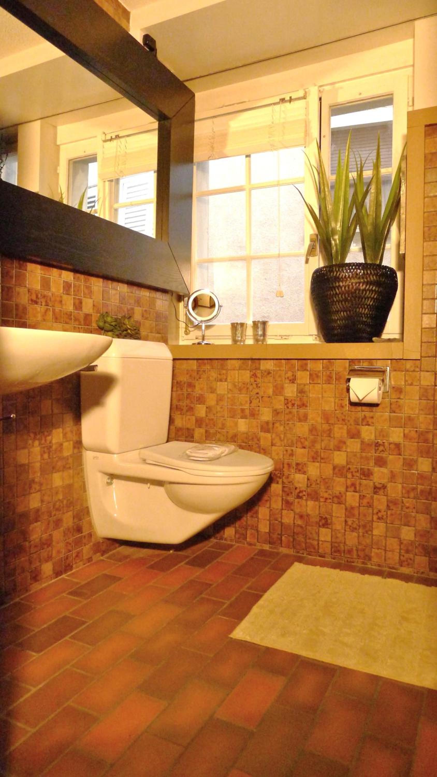 In the heart of Zurich - pedestrian area - close to central, main train station and riverside