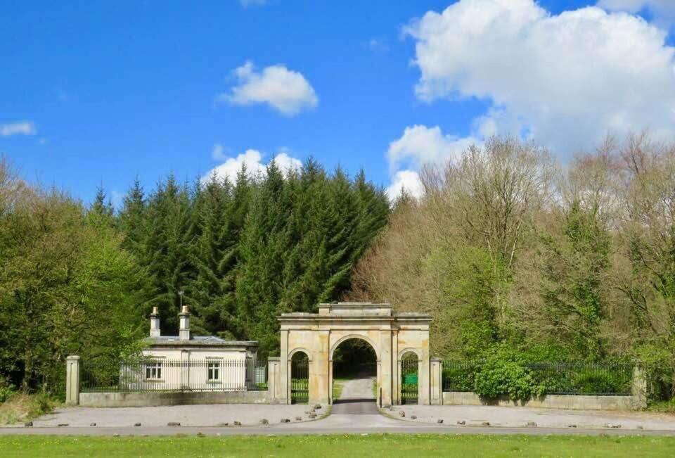 Triumphal Arch Lodge view 4