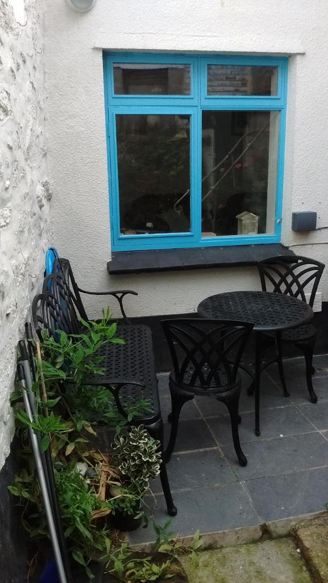 Penzer Cottage view 5