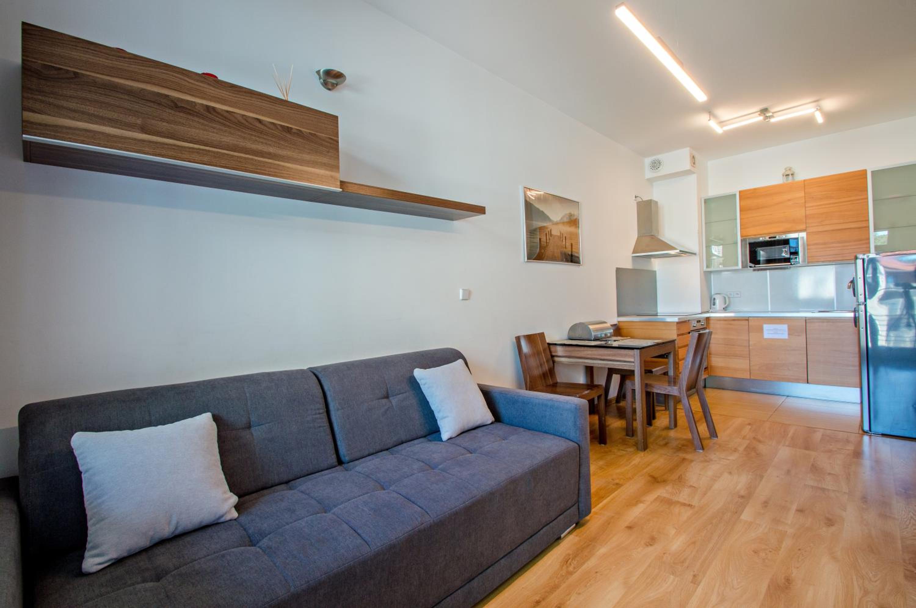 Grand Apartments - Neptun Park Maritime Apartment with balcony view 5