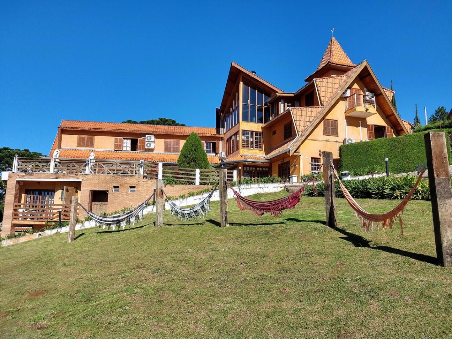 Hotel Alpenhaus Pousada - Image 1