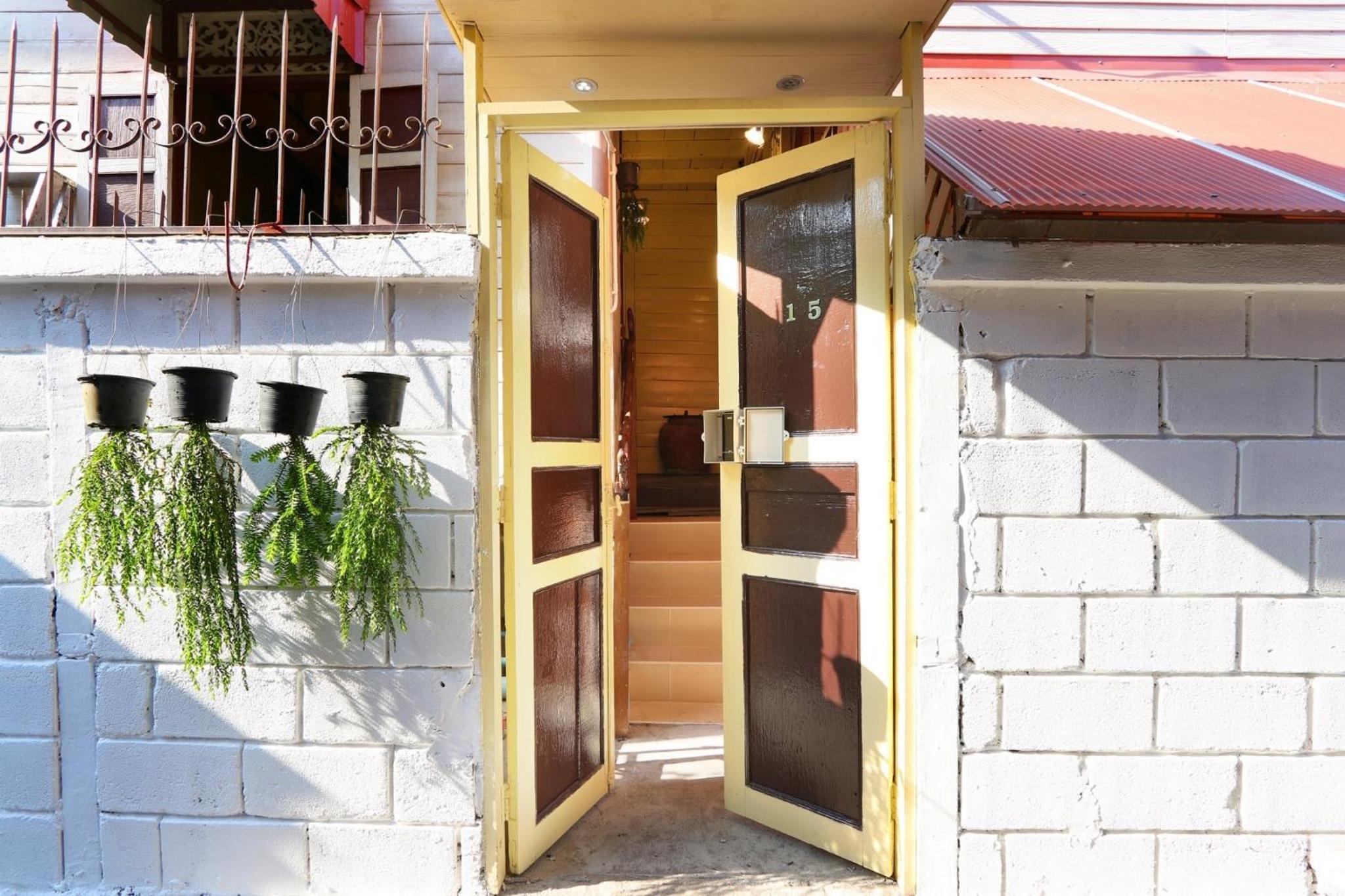 Baankhon Private room in Thai house Check in by yourself code inbox Adult Only