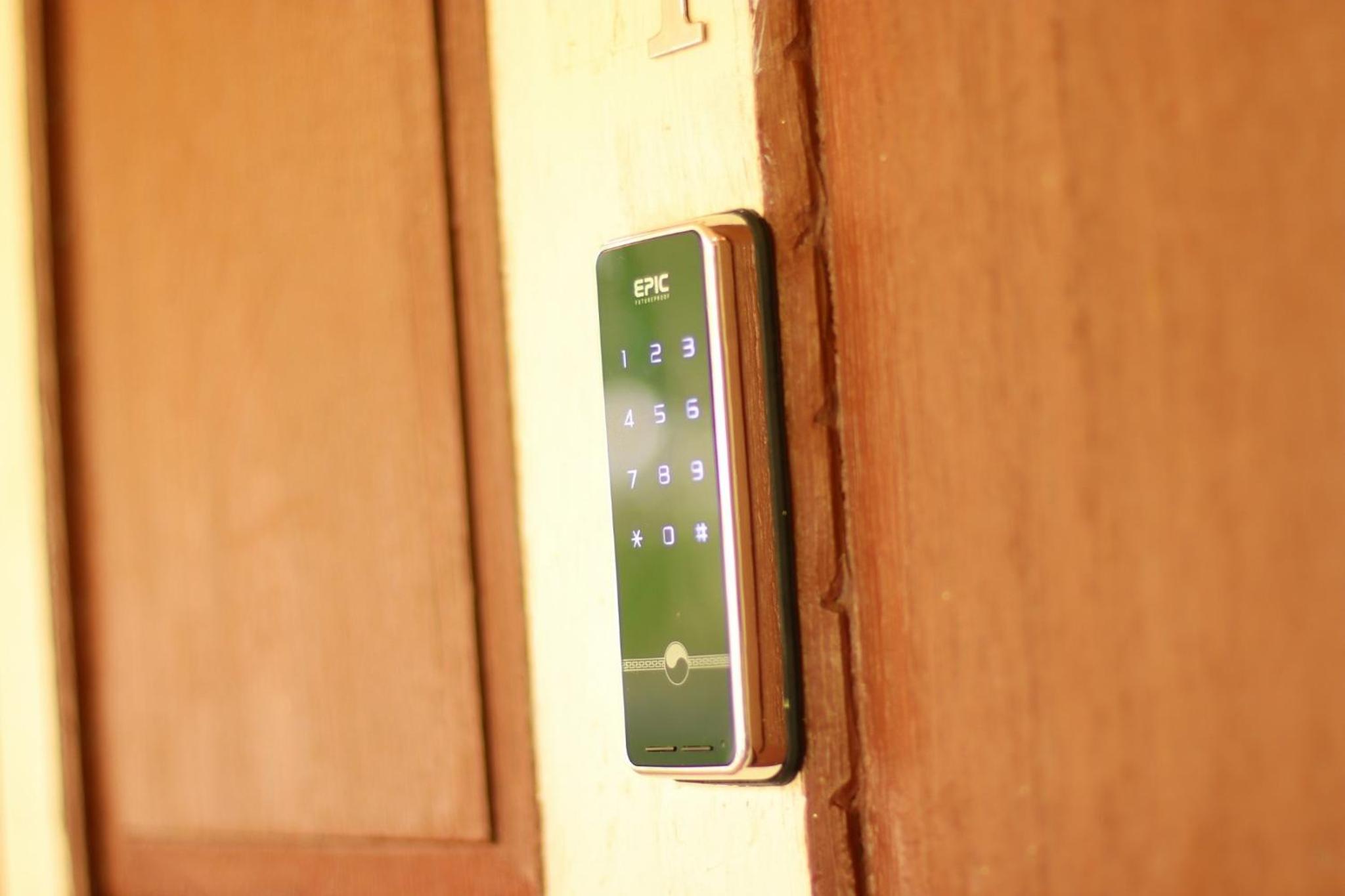 Baankhon Private room in Thai house Check in by yourself code inbox Adult Only