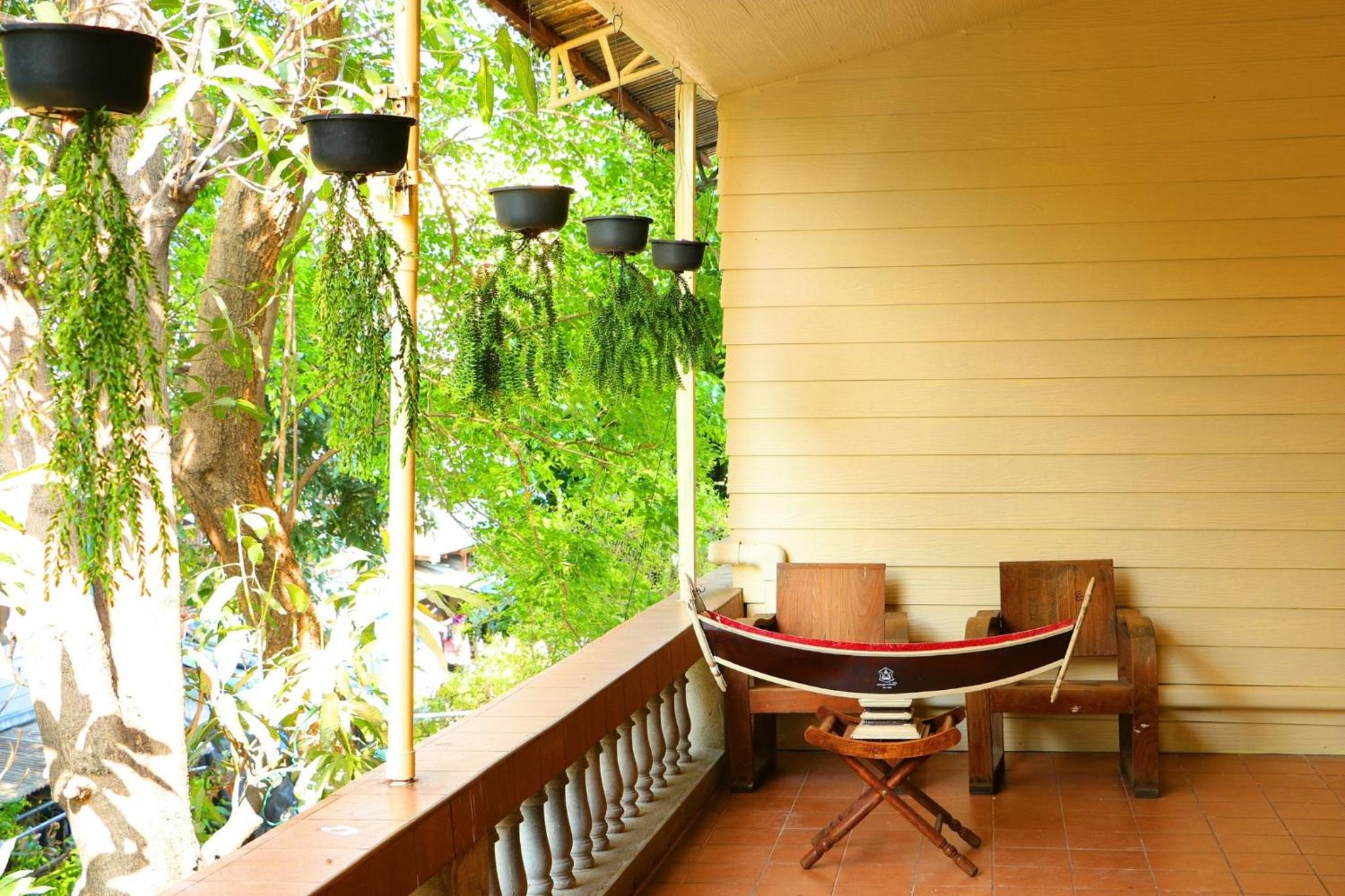 Baankhon Private room in Thai house Check in by yourself code inbox Adult Only