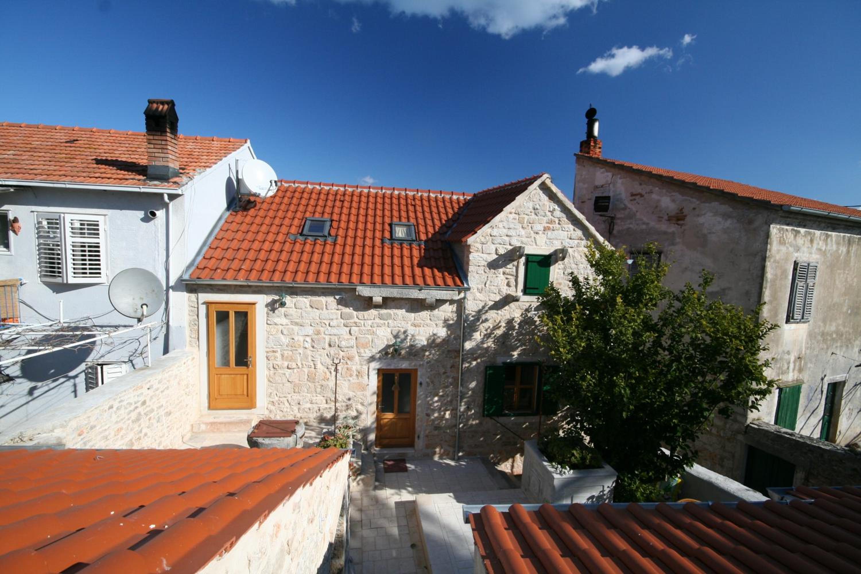 Guest House Lucijo