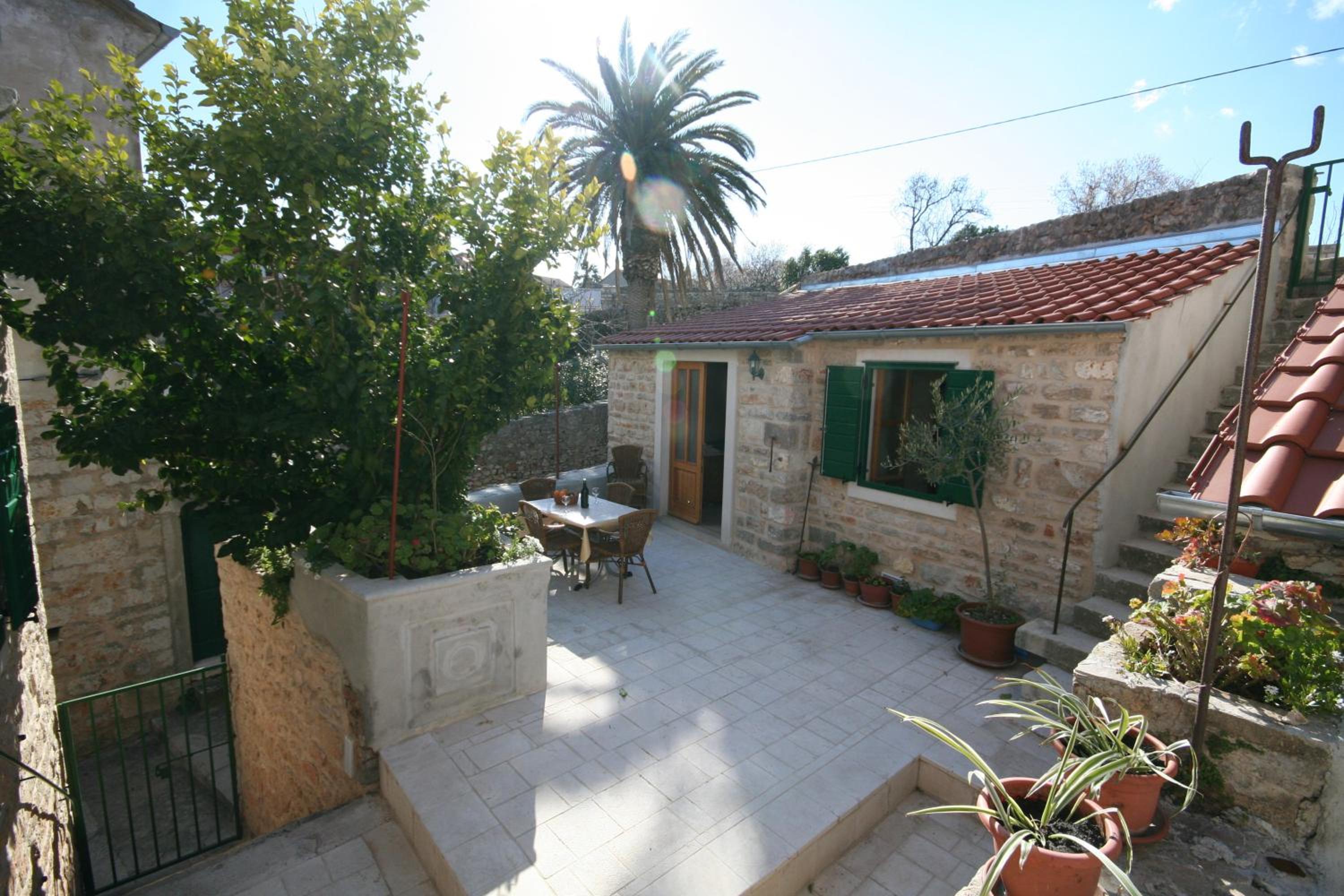 Guest House Lucijo