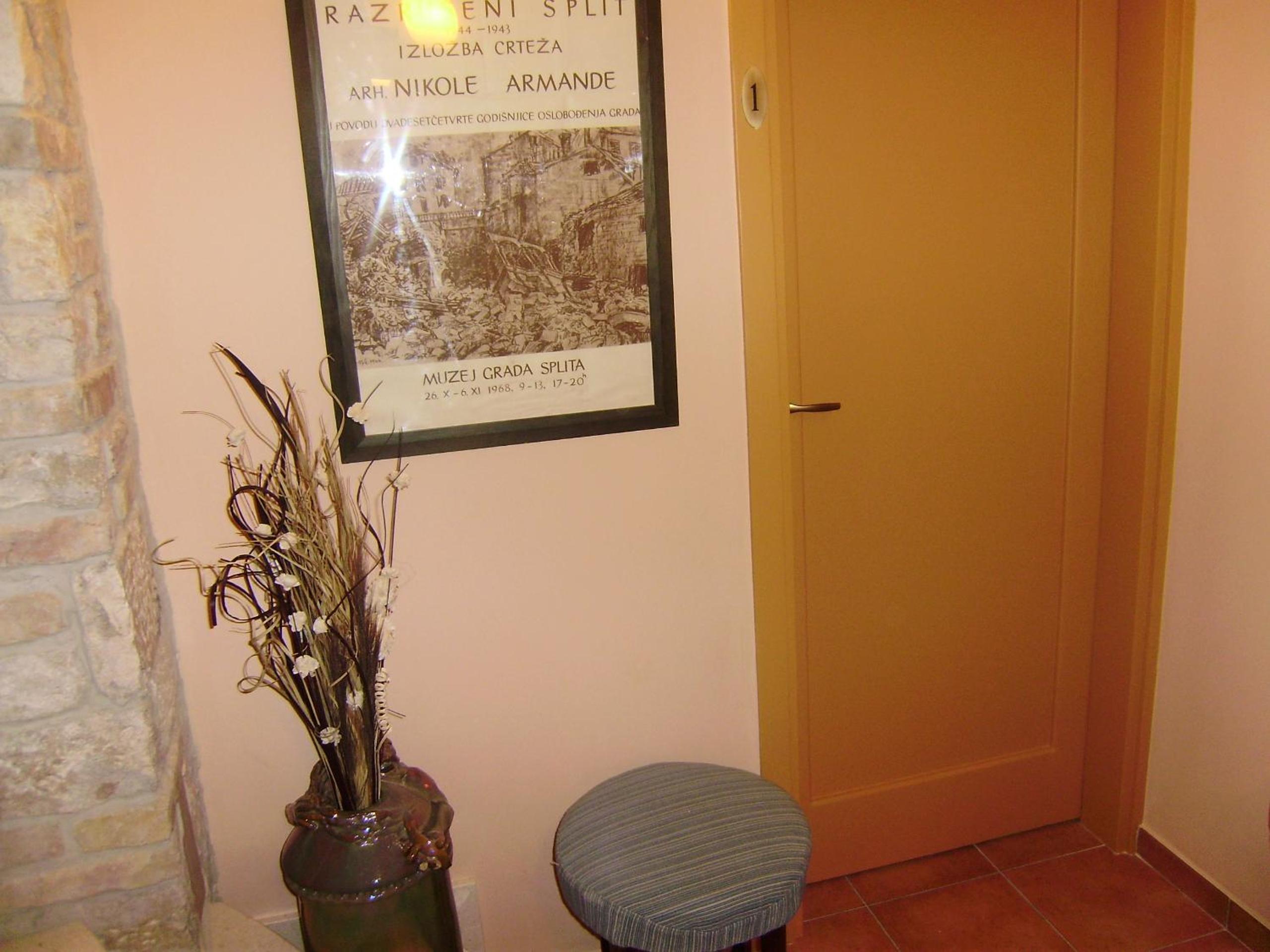 Photo 37