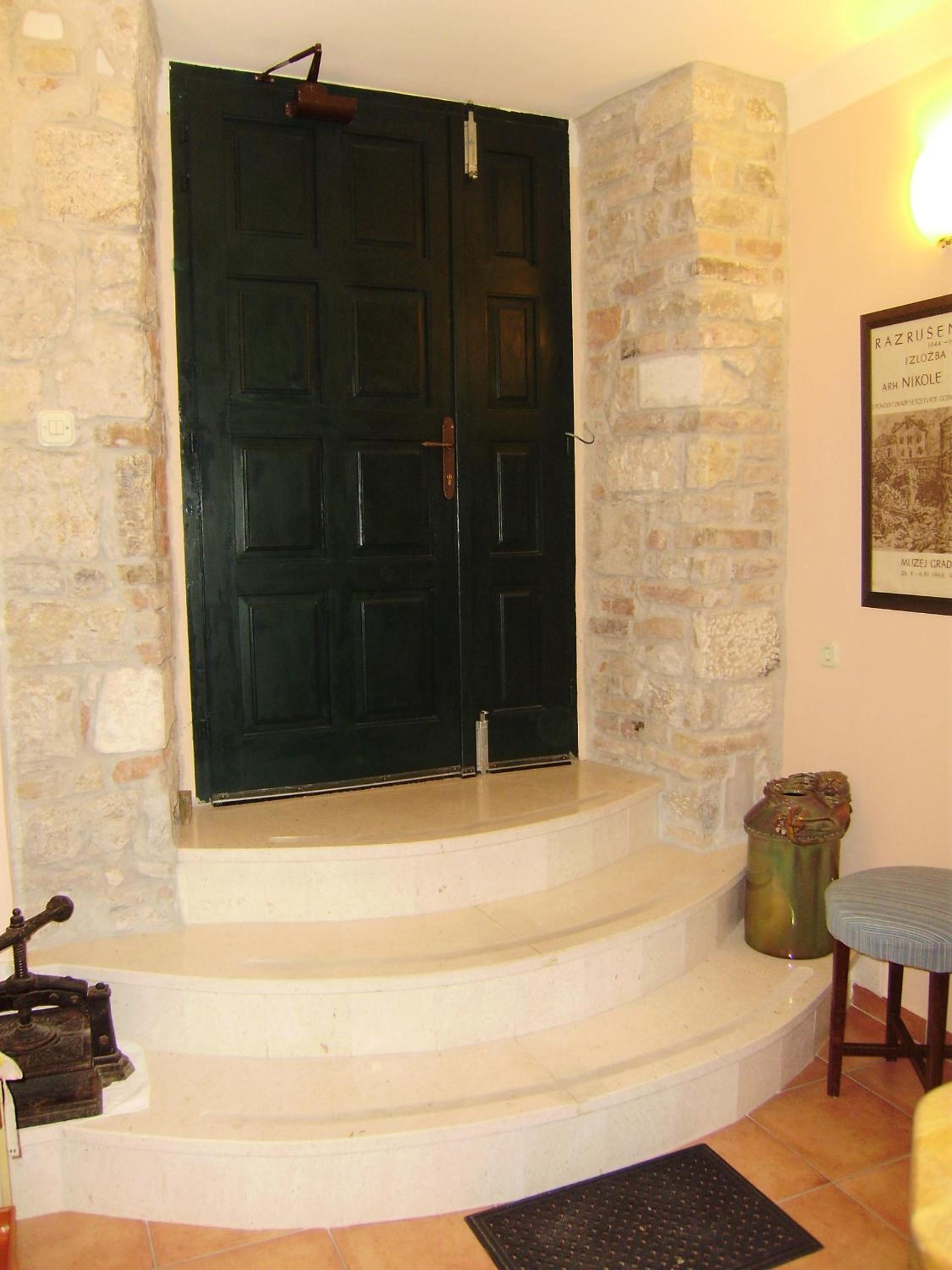 Photo 38
