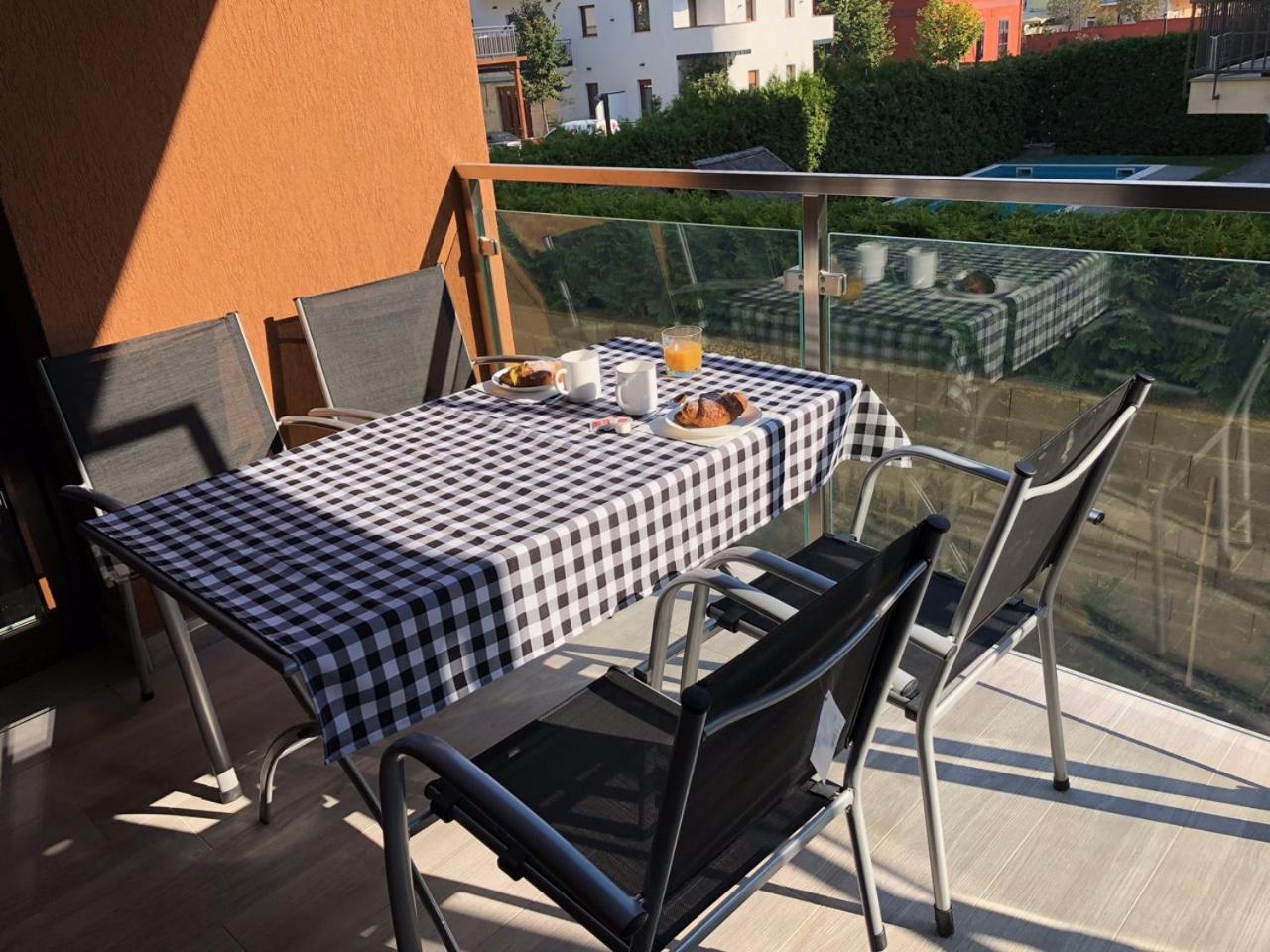 Nice Wellness Apartman view 3