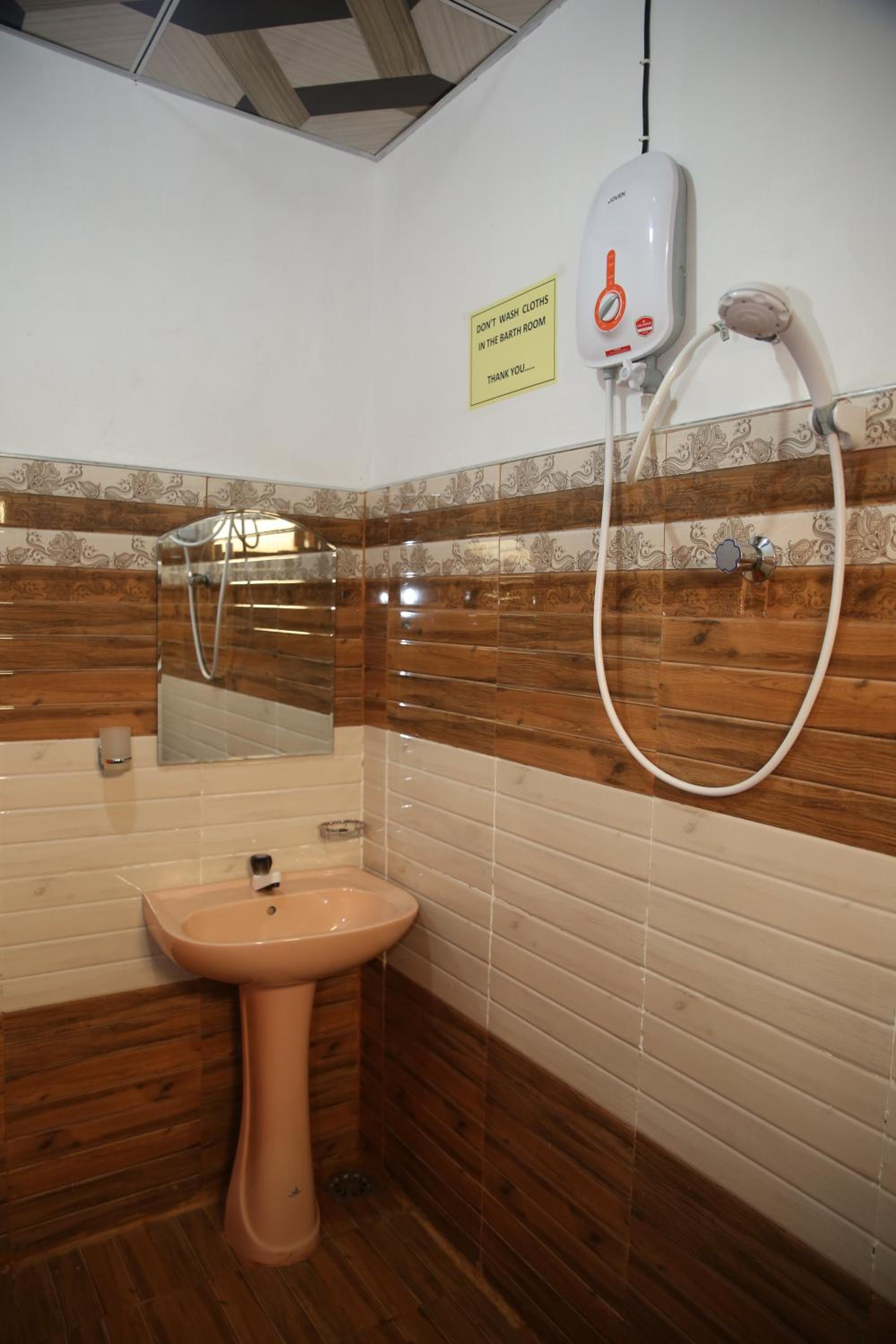Photo 18