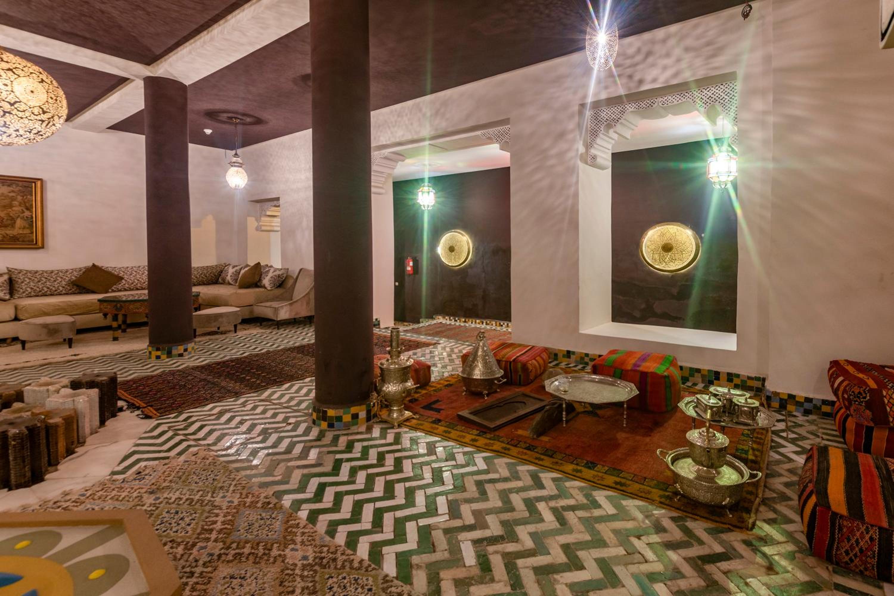 lounge