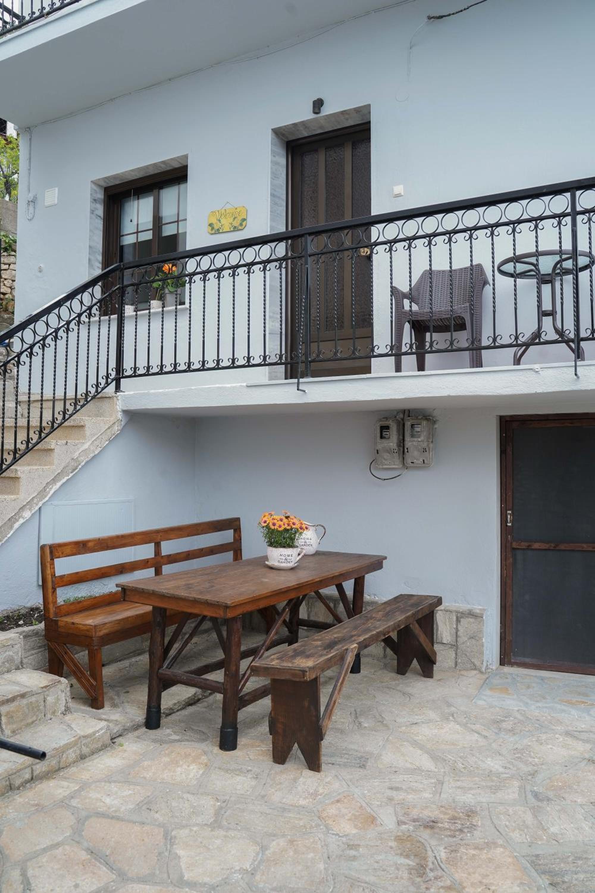 InGreen apartment en Potamia — balance & terrace
