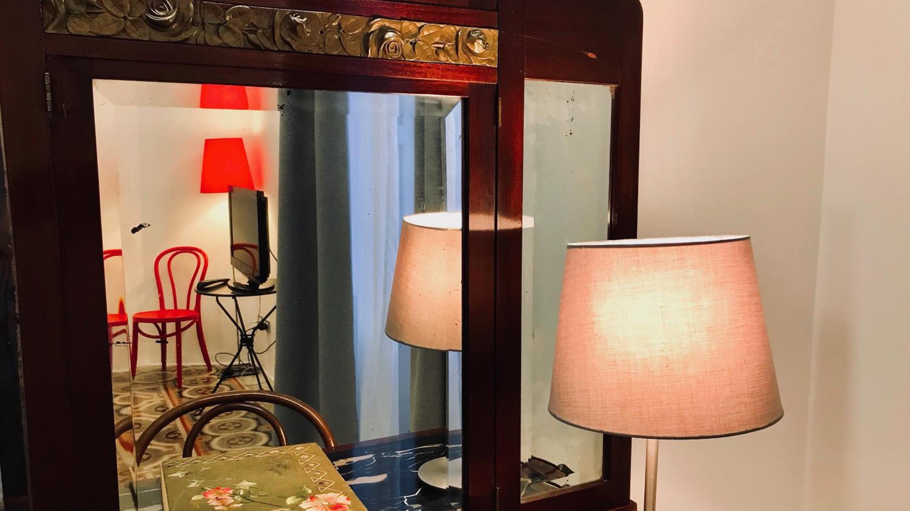 hotel room