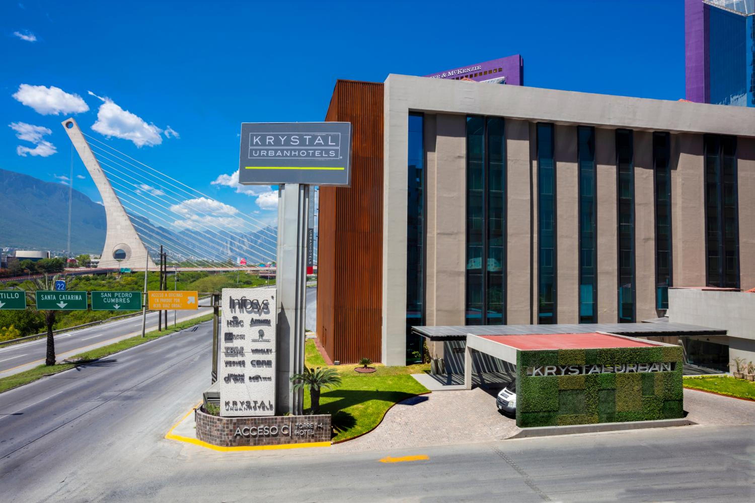 Hotel Krystal Urban Monterrey San Jeronimo - Image 1
